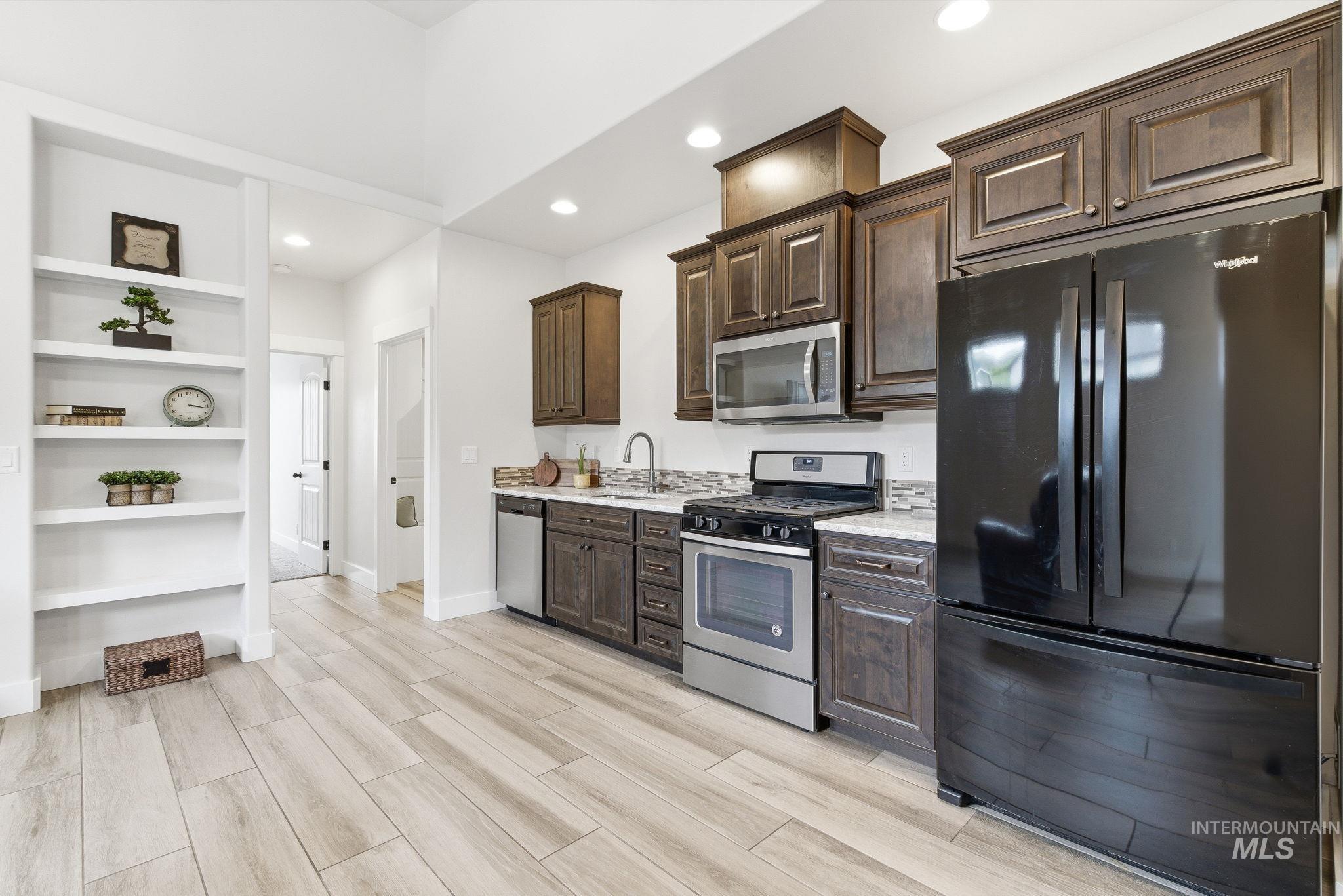 5529 W Kincreag, Boise, Idaho 83714, 5 Bedrooms, 4 Bathrooms, Residential For Sale, Price $979,900, 98982440