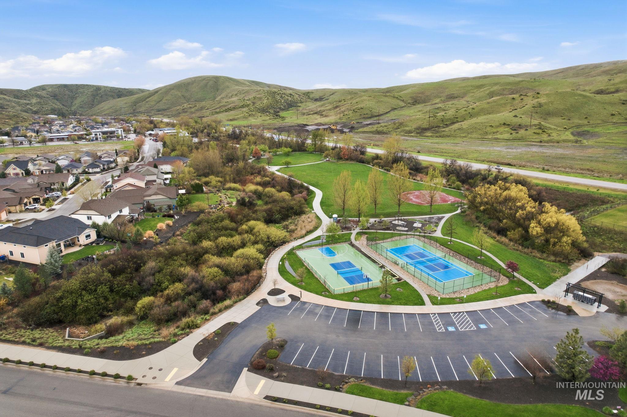 5529 W Kincreag, Boise, Idaho 83714, 5 Bedrooms, 4 Bathrooms, Residential For Sale, Price $979,900, 98982440