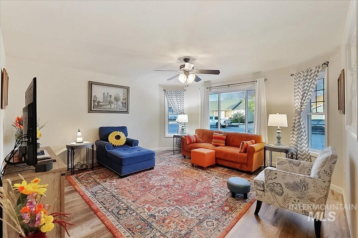 1265 Rosewood Street, Mountain Home, Idaho 83647, 3 Bedrooms, 2 Bathrooms, Residential For Sale, Price $361,000, 98982441