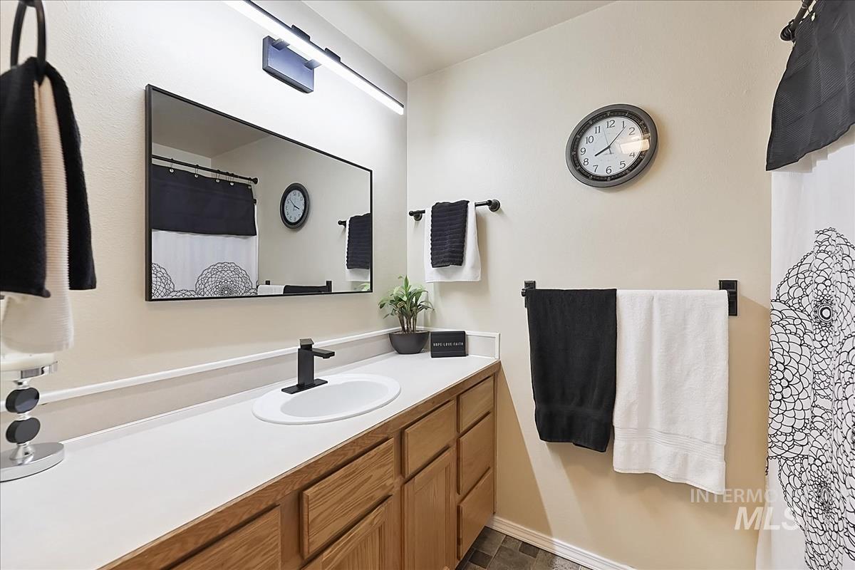 1265 Rosewood Street, Mountain Home, Idaho 83647, 3 Bedrooms, 2 Bathrooms, Residential For Sale, Price $361,000, 98982441