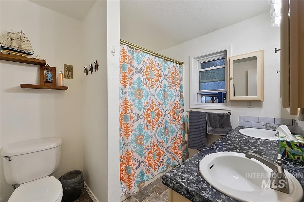 1265 Rosewood Street, Mountain Home, Idaho 83647, 3 Bedrooms, 2 Bathrooms, Residential For Sale, Price $361,000, 98982441