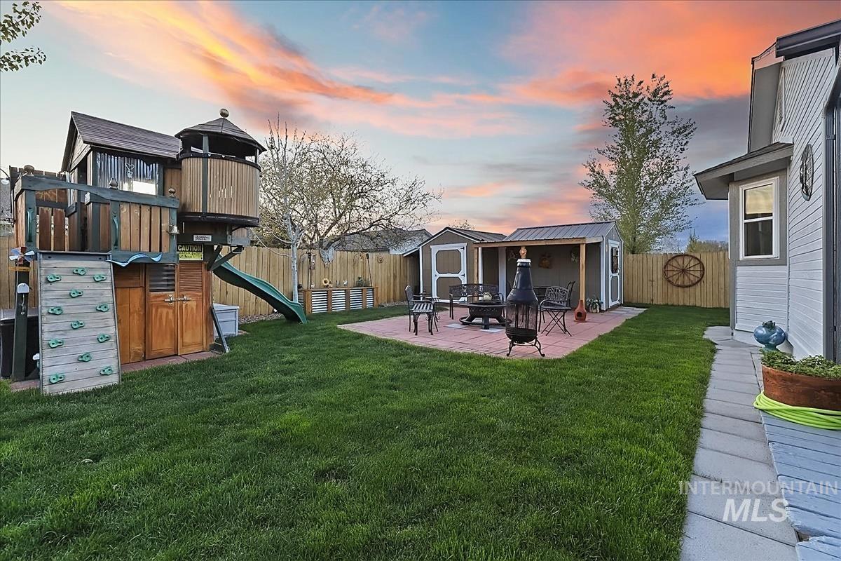 1265 Rosewood Street, Mountain Home, Idaho 83647, 3 Bedrooms, 2 Bathrooms, Residential For Sale, Price $361,000, 98982441