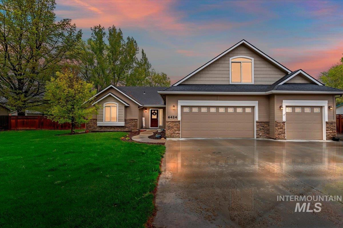 6424 Ustick Road, Nampa, Idaho 83687-8104, 4 Bedrooms, 3 Bathrooms, Residential For Sale, Price $749,900, 98982446
