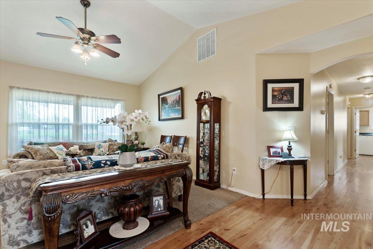 6424 Ustick Road, Nampa, Idaho 83687-8104, 4 Bedrooms, 3 Bathrooms, Residential For Sale, Price $749,900, 98982446