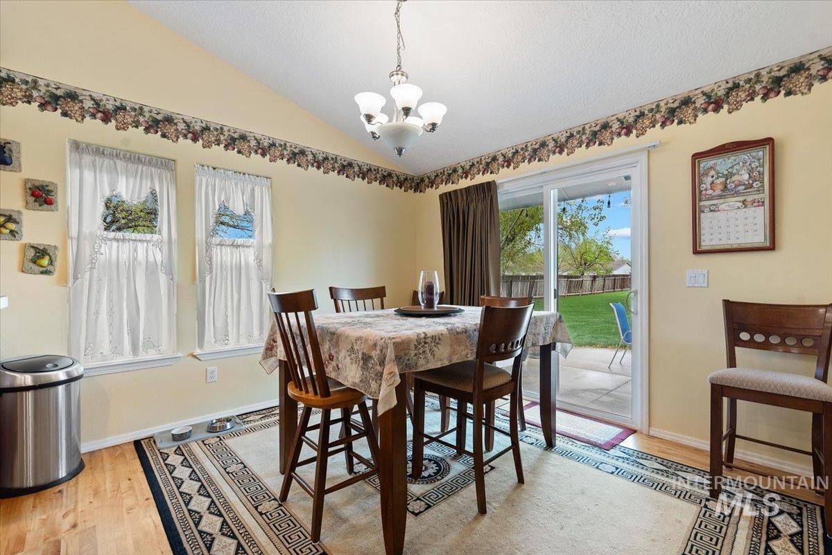 6424 Ustick Road, Nampa, Idaho 83687-8104, 4 Bedrooms, 3 Bathrooms, Residential For Sale, Price $749,900, 98982446