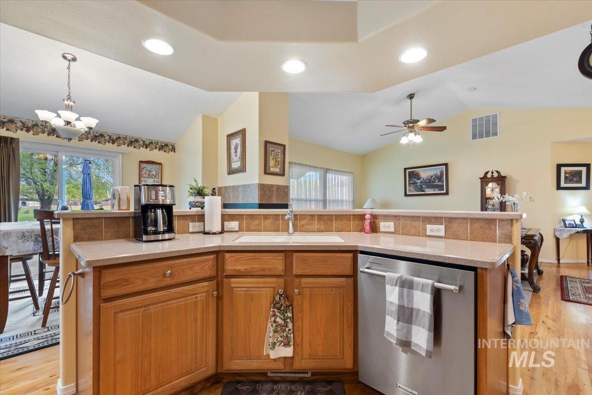 6424 Ustick Road, Nampa, Idaho 83687-8104, 4 Bedrooms, 3 Bathrooms, Residential For Sale, Price $749,900, 98982446