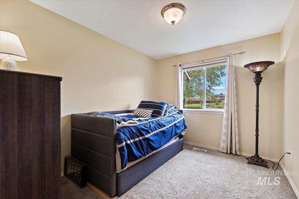 6424 Ustick Road, Nampa, Idaho 83687-8104, 4 Bedrooms, 3 Bathrooms, Residential For Sale, Price $749,900, 98982446