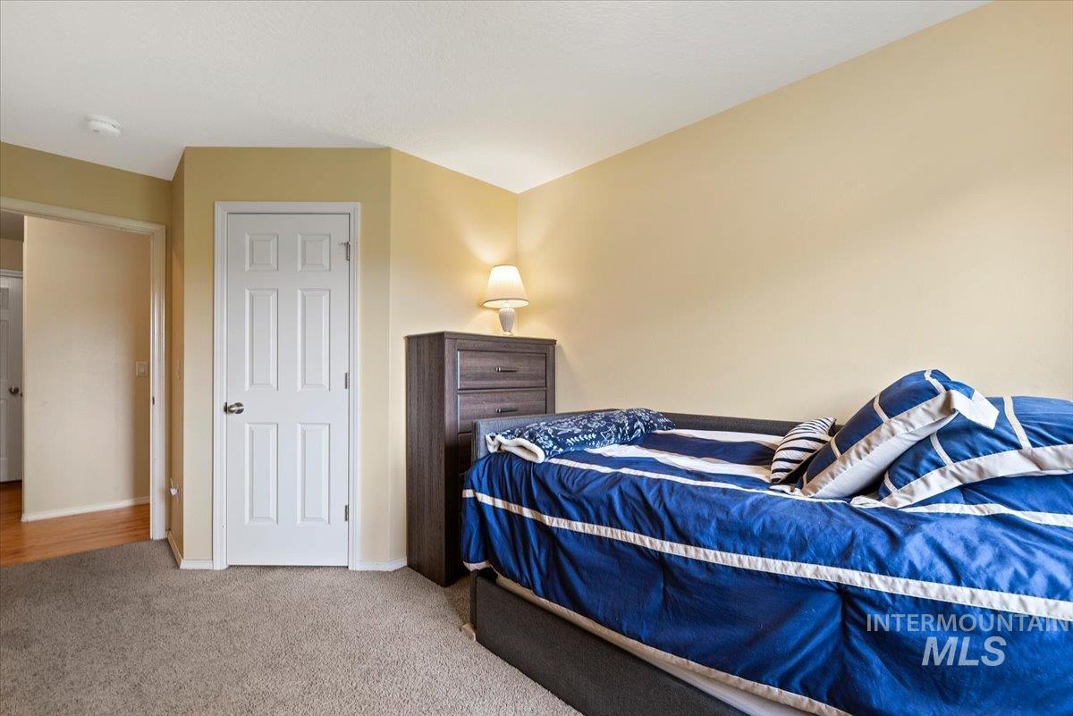 6424 Ustick Road, Nampa, Idaho 83687-8104, 4 Bedrooms, 3 Bathrooms, Residential For Sale, Price $749,900, 98982446