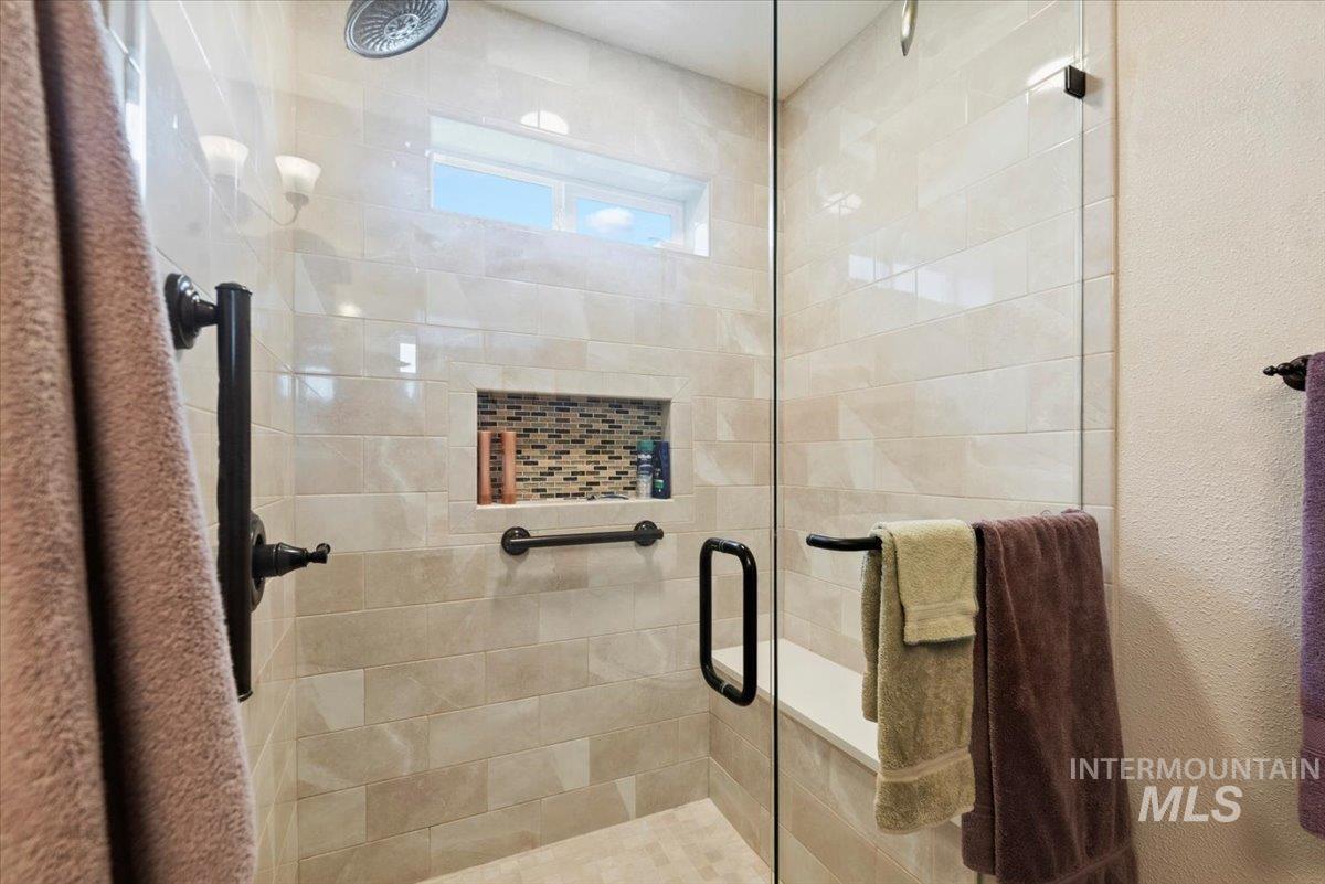 6424 Ustick Road, Nampa, Idaho 83687-8104, 4 Bedrooms, 3 Bathrooms, Residential For Sale, Price $749,900, 98982446