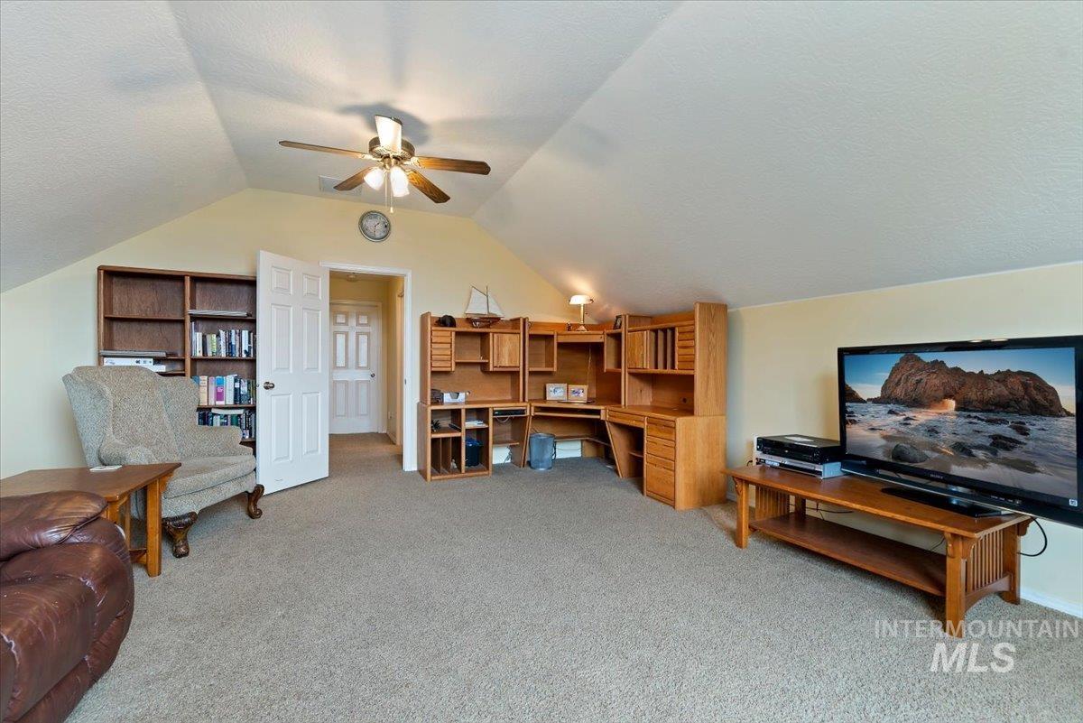 6424 Ustick Road, Nampa, Idaho 83687-8104, 4 Bedrooms, 3 Bathrooms, Residential For Sale, Price $749,900, 98982446