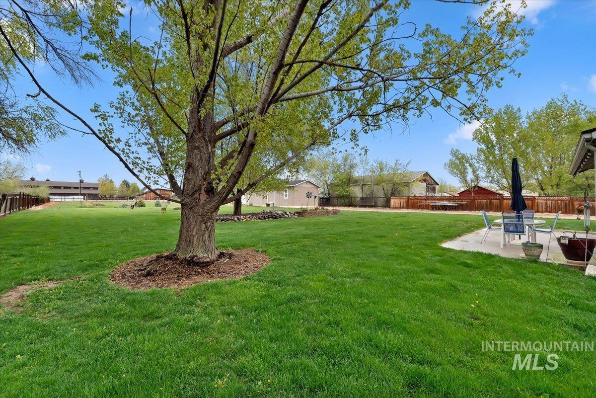 6424 Ustick Road, Nampa, Idaho 83687-8104, 4 Bedrooms, 3 Bathrooms, Residential For Sale, Price $749,900, 98982446