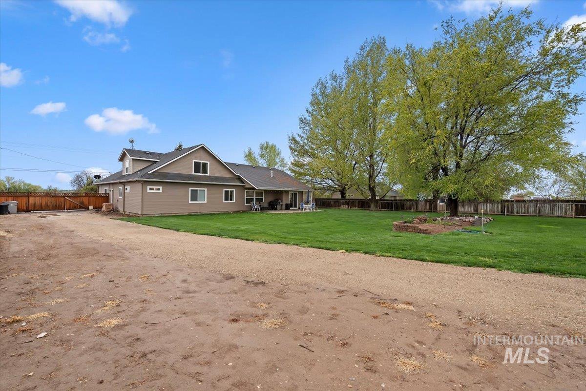 6424 Ustick Road, Nampa, Idaho 83687-8104, 4 Bedrooms, 3 Bathrooms, Residential For Sale, Price $749,900, 98982446
