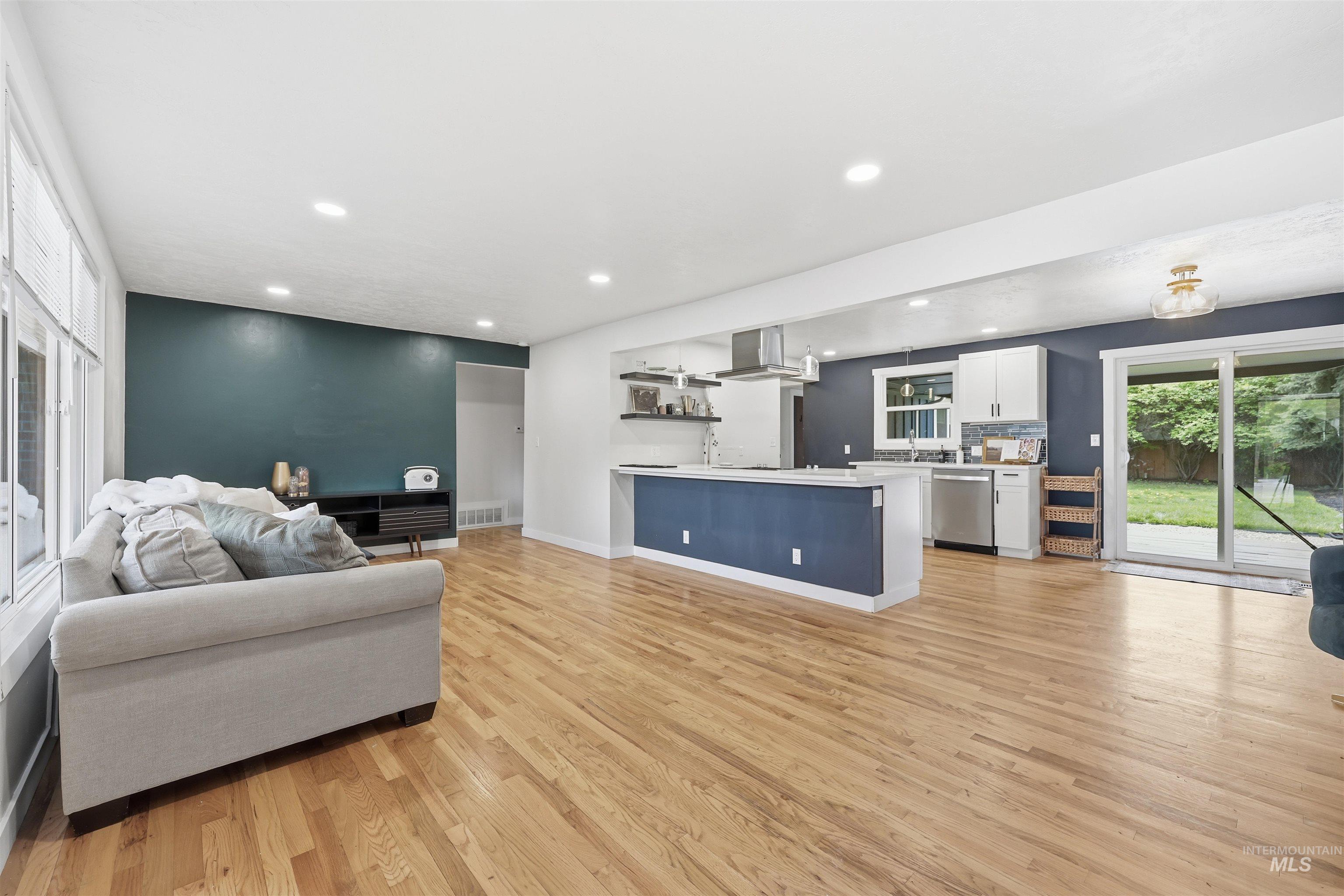 4223 W Camas St, Boise, Idaho 83705, 3 Bedrooms, 2 Bathrooms, Residential For Sale, Price $539,900, 98982448