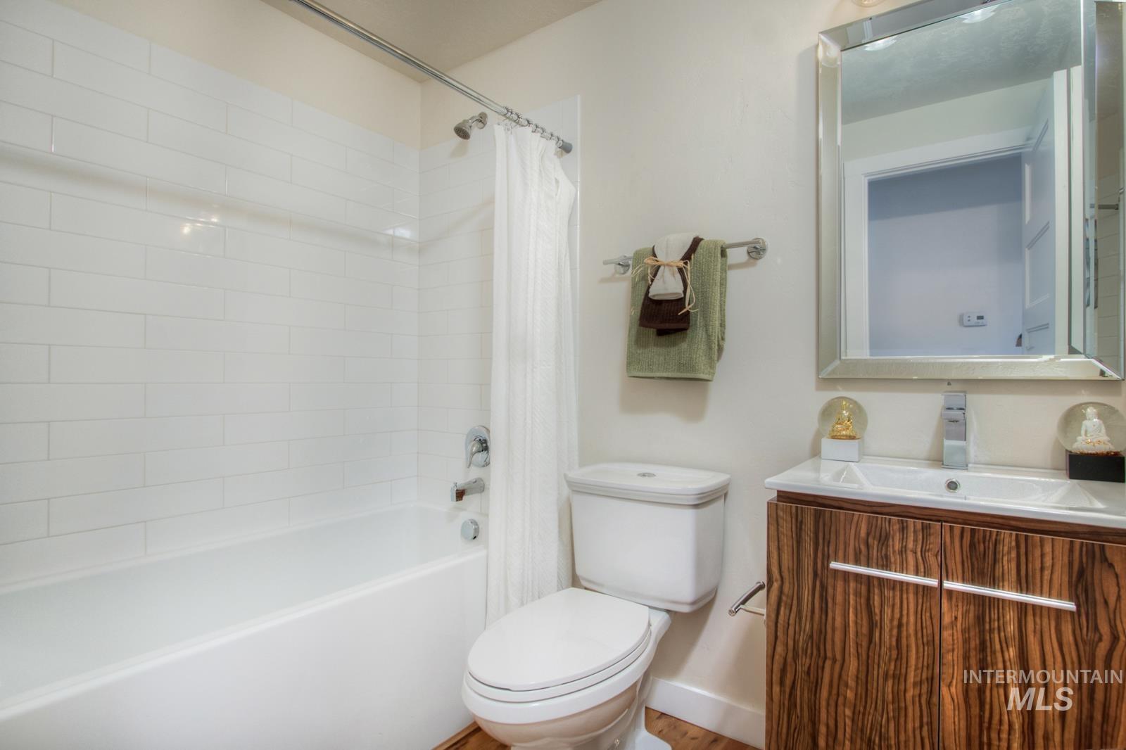 4223 W Camas St, Boise, Idaho 83705, 3 Bedrooms, 2 Bathrooms, Residential For Sale, Price $539,900, 98982448