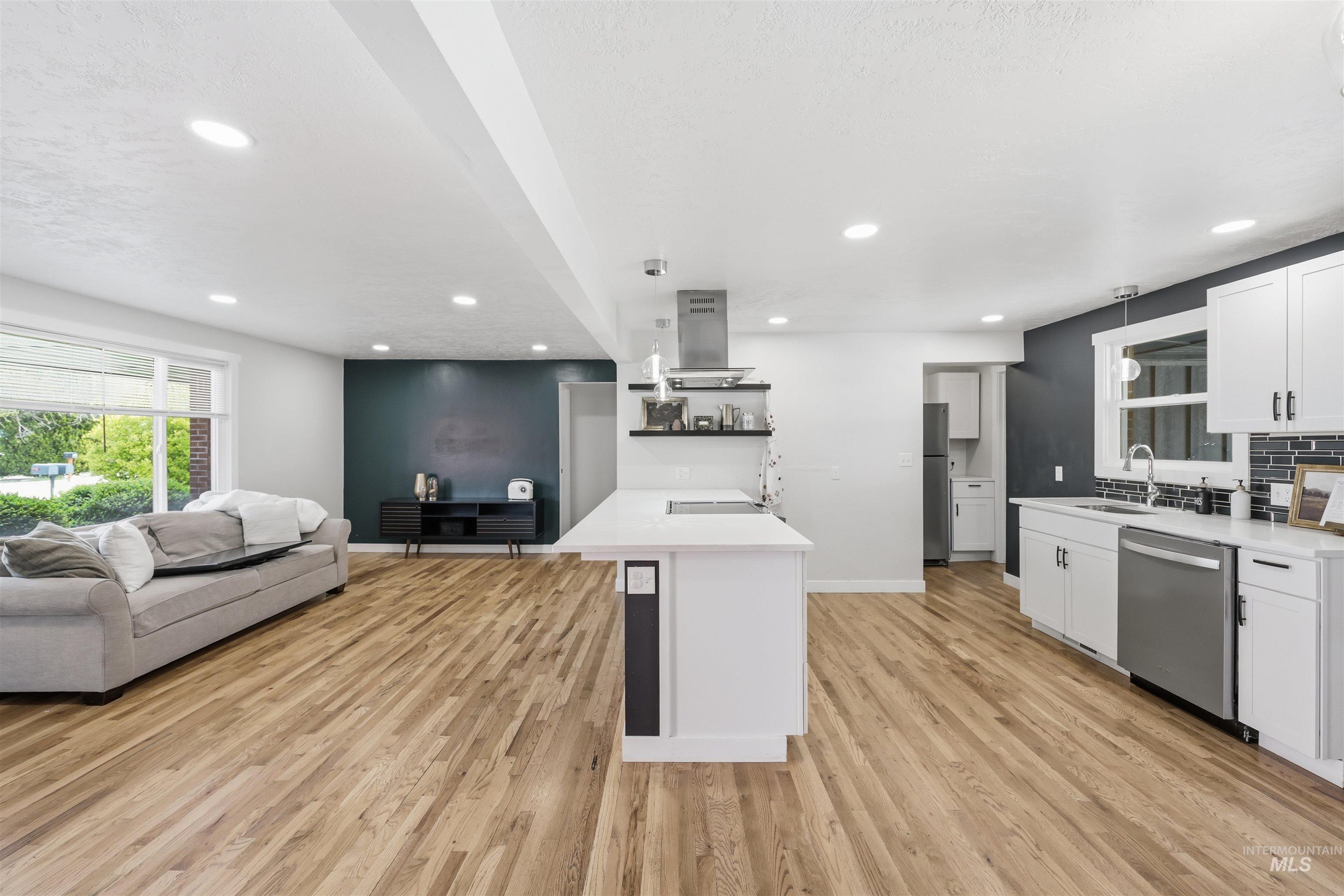 4223 W Camas St, Boise, Idaho 83705, 3 Bedrooms, 2 Bathrooms, Residential For Sale, Price $539,900, 98982448