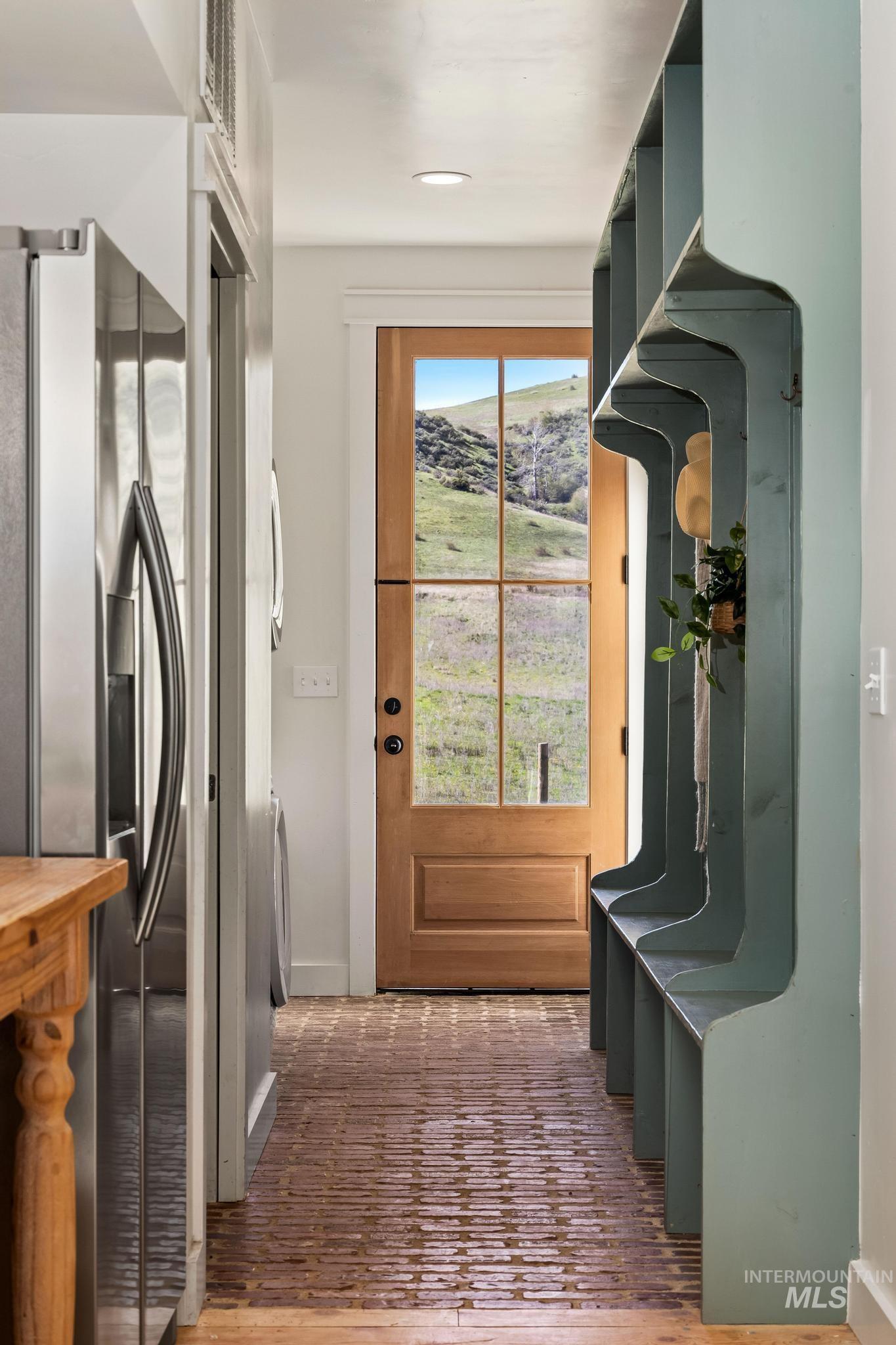 47 Faull Ranch Dr, Horseshoe Bend, Idaho 83629, 3 Bedrooms, 2.5 Bathrooms, Residential For Sale, Price $979,000, 98982450