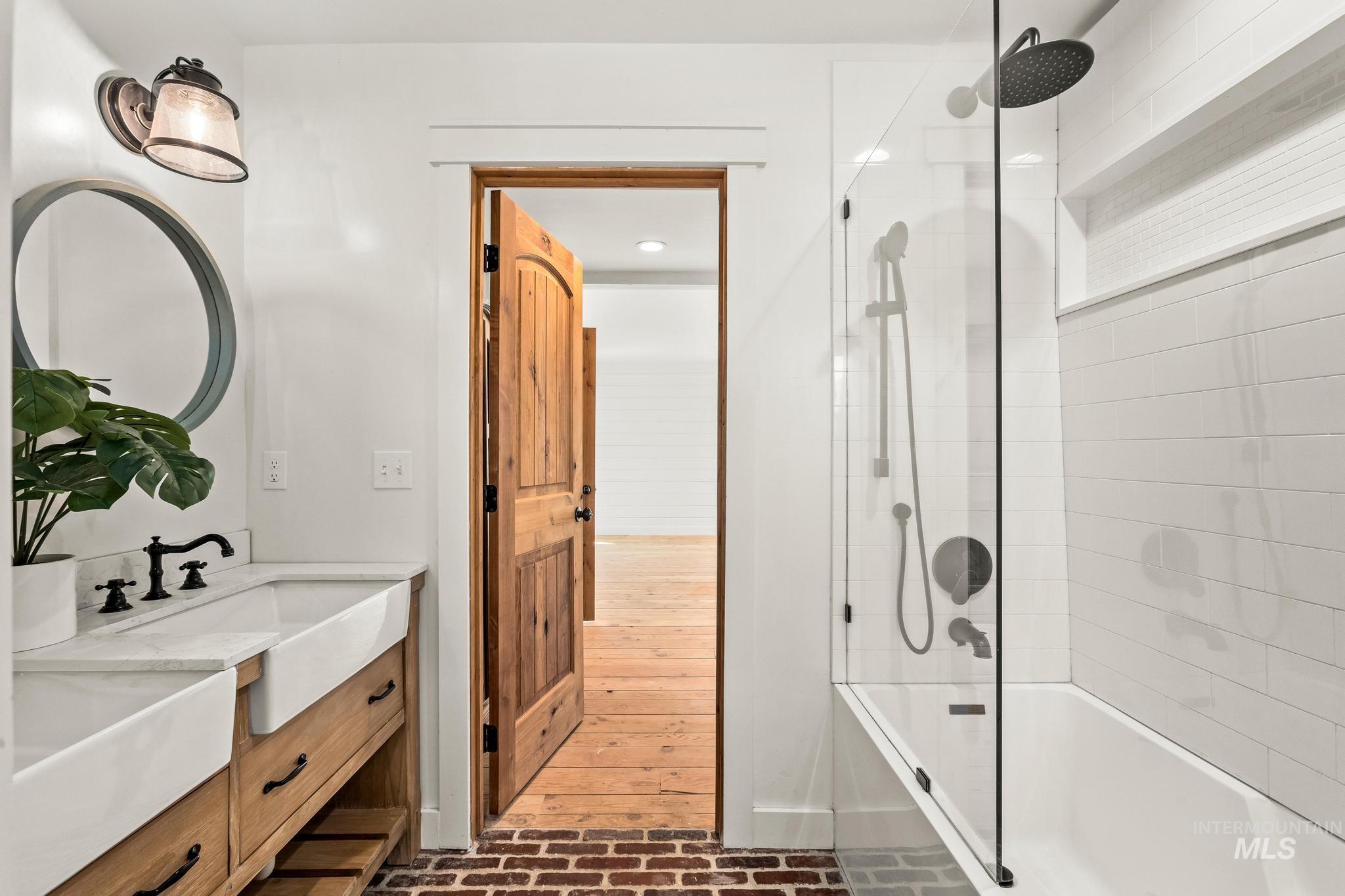 47 Faull Ranch Dr, Horseshoe Bend, Idaho 83629, 3 Bedrooms, 2.5 Bathrooms, Residential For Sale, Price $979,000, 98982450