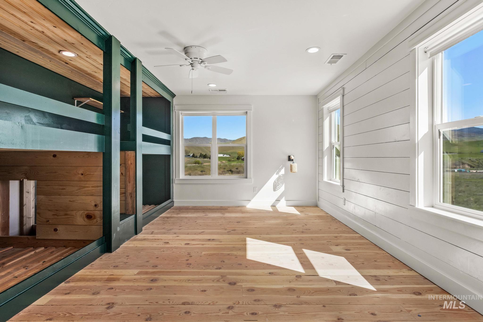 47 Faull Ranch Dr, Horseshoe Bend, Idaho 83629, 3 Bedrooms, 2.5 Bathrooms, Residential For Sale, Price $979,000, 98982450