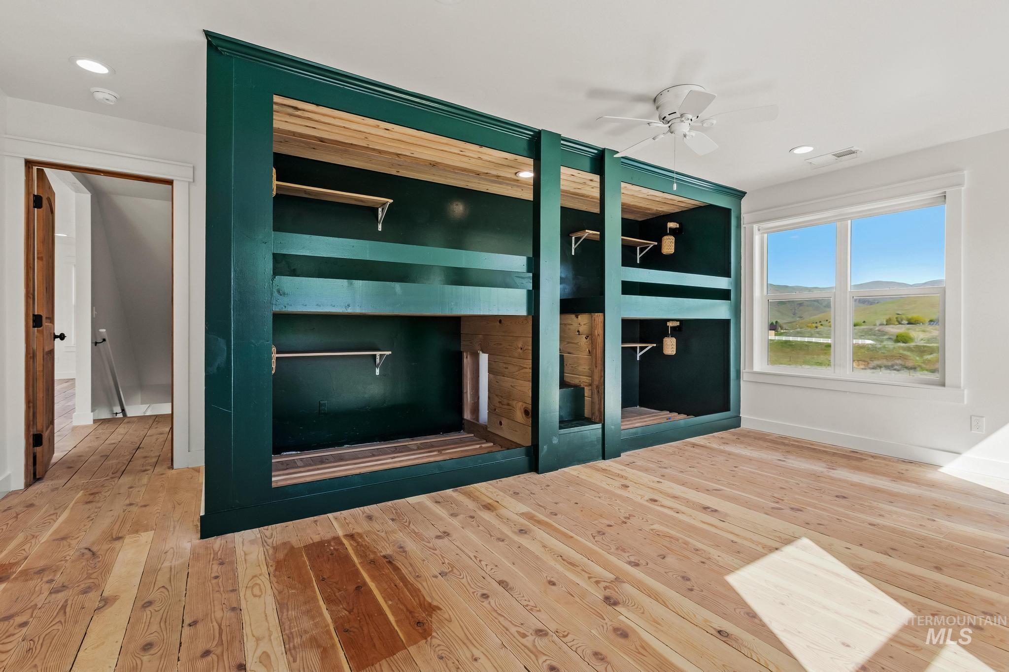 47 Faull Ranch Dr, Horseshoe Bend, Idaho 83629, 3 Bedrooms, 2.5 Bathrooms, Residential For Sale, Price $979,000, 98982450