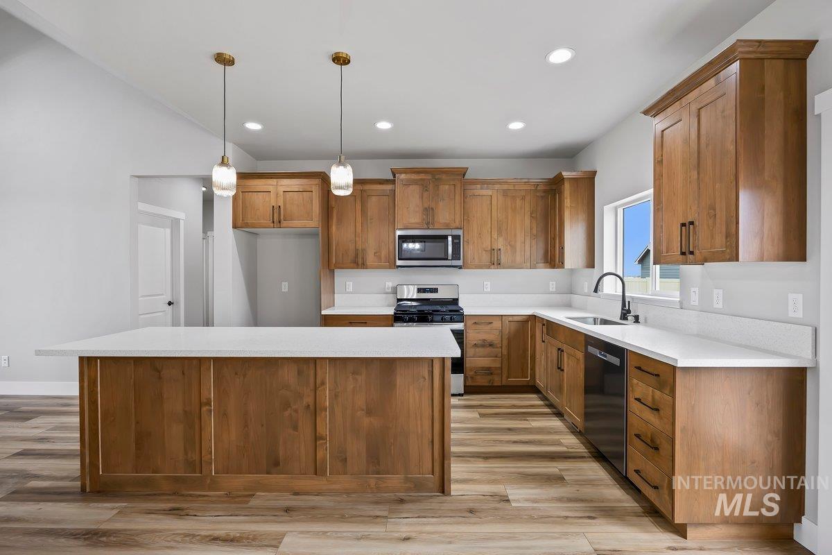 1044 Quartz Rd, Kimberly, Idaho 83341, 3 Bedrooms, 2 Bathrooms, Residential For Sale, Price $419,900, 98982454