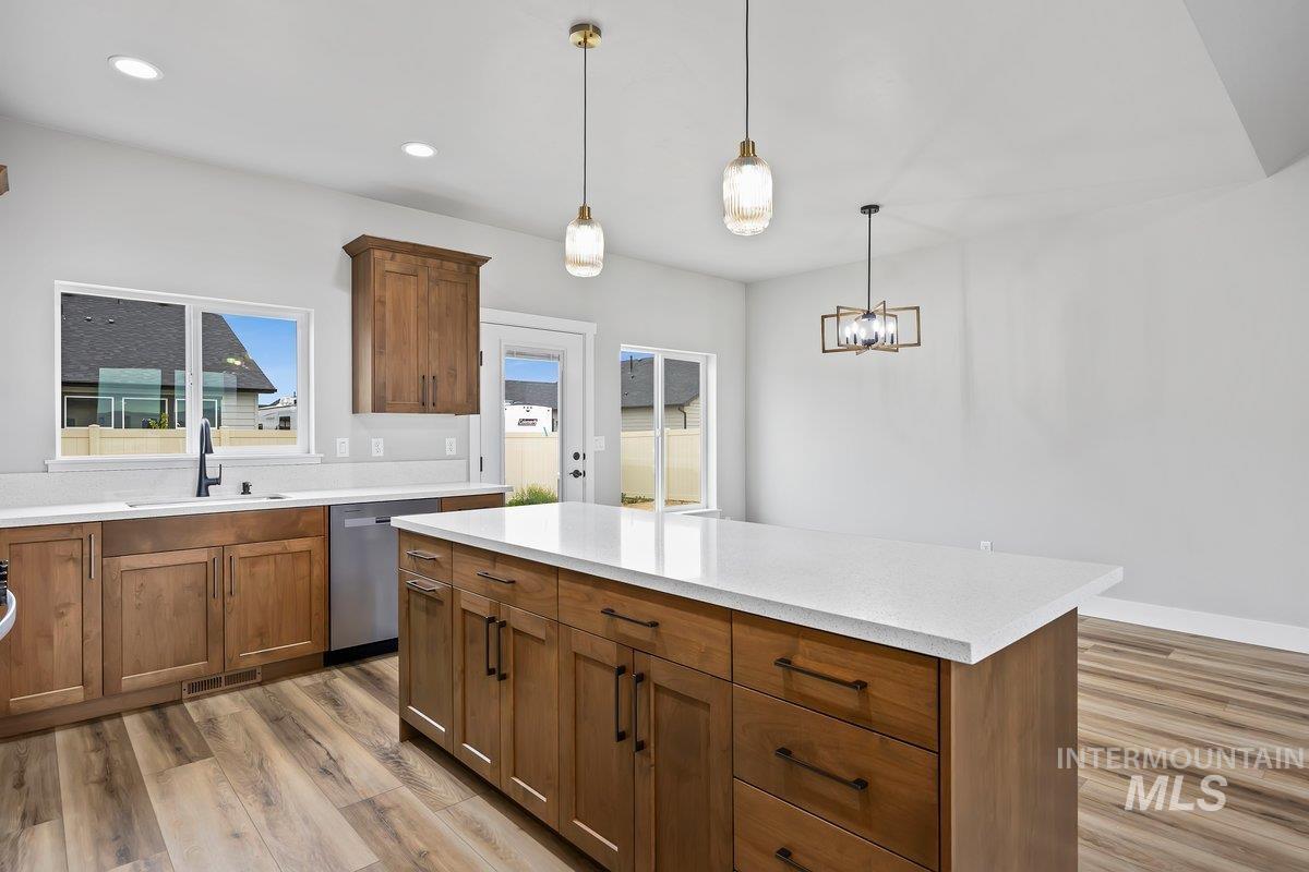 1044 Quartz Rd, Kimberly, Idaho 83341, 3 Bedrooms, 2 Bathrooms, Residential For Sale, Price $419,900, 98982454