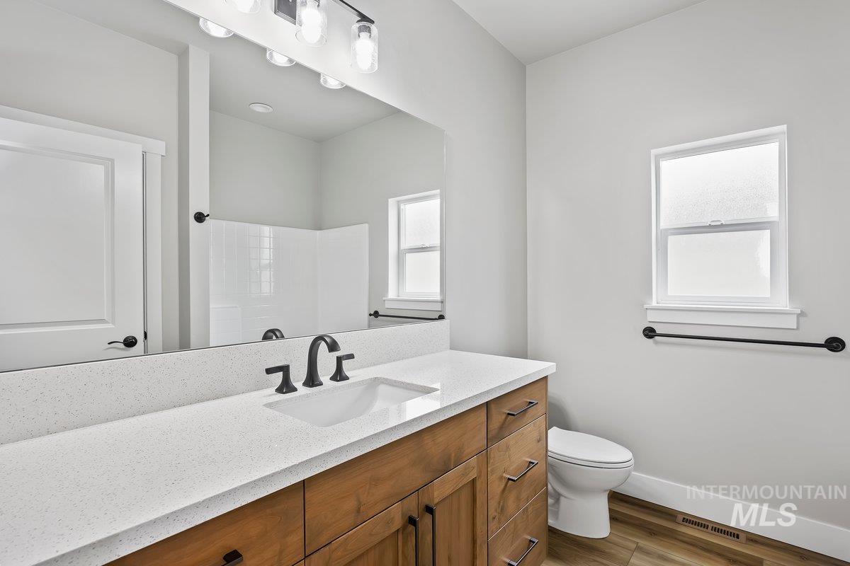 1044 Quartz Rd, Kimberly, Idaho 83341, 3 Bedrooms, 2 Bathrooms, Residential For Sale, Price $419,900, 98982454