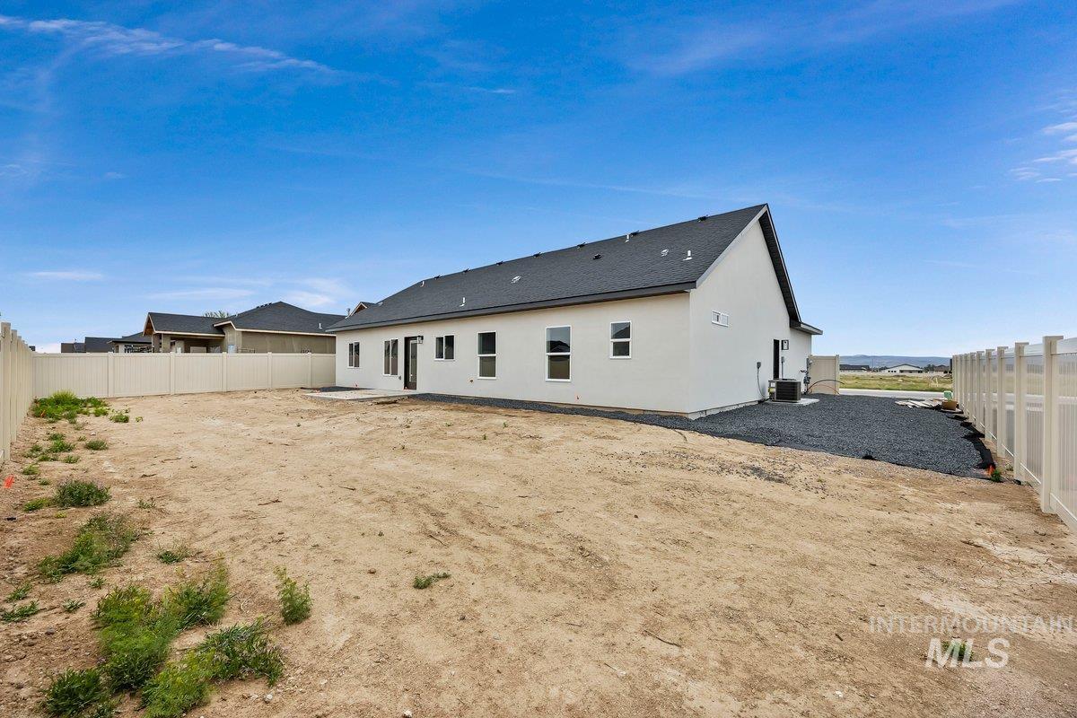 1044 Quartz Rd, Kimberly, Idaho 83341, 3 Bedrooms, 2 Bathrooms, Residential For Sale, Price $419,900, 98982454