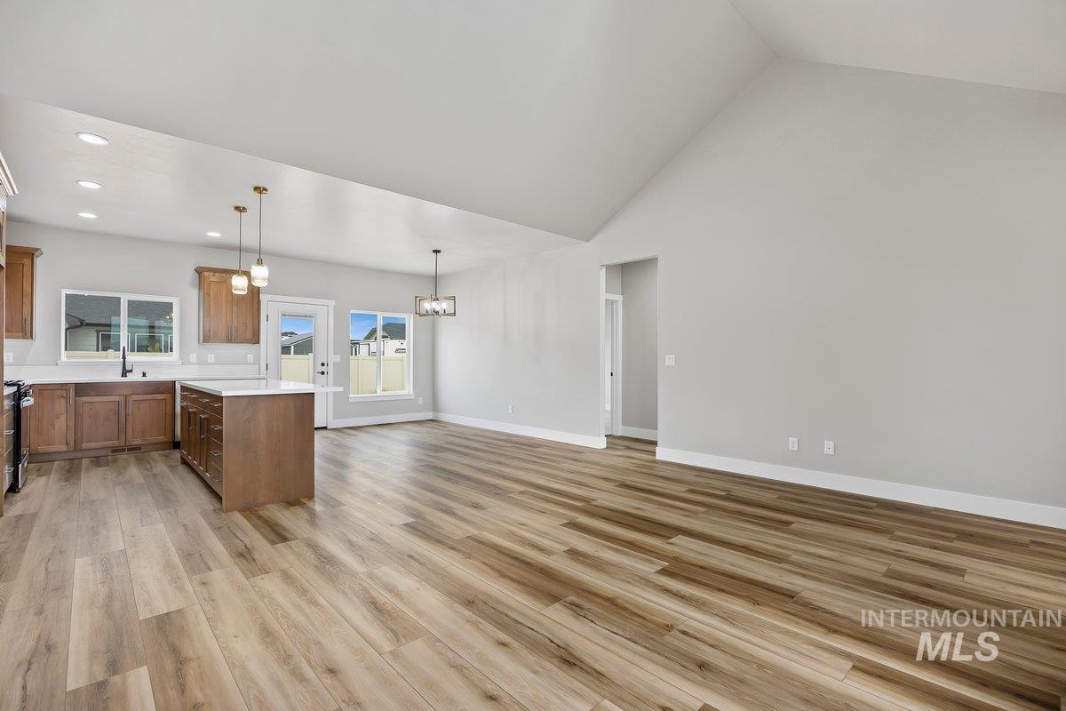 1044 Quartz Rd, Kimberly, Idaho 83341, 3 Bedrooms, 2 Bathrooms, Residential For Sale, Price $419,900, 98982454