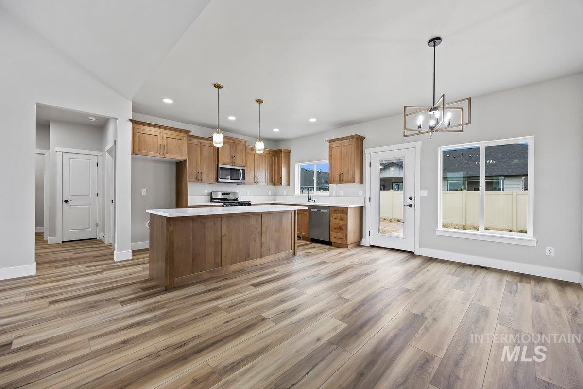 1044 Quartz Rd, Kimberly, Idaho 83341, 3 Bedrooms, 2 Bathrooms, Residential For Sale, Price $419,900, 98982454