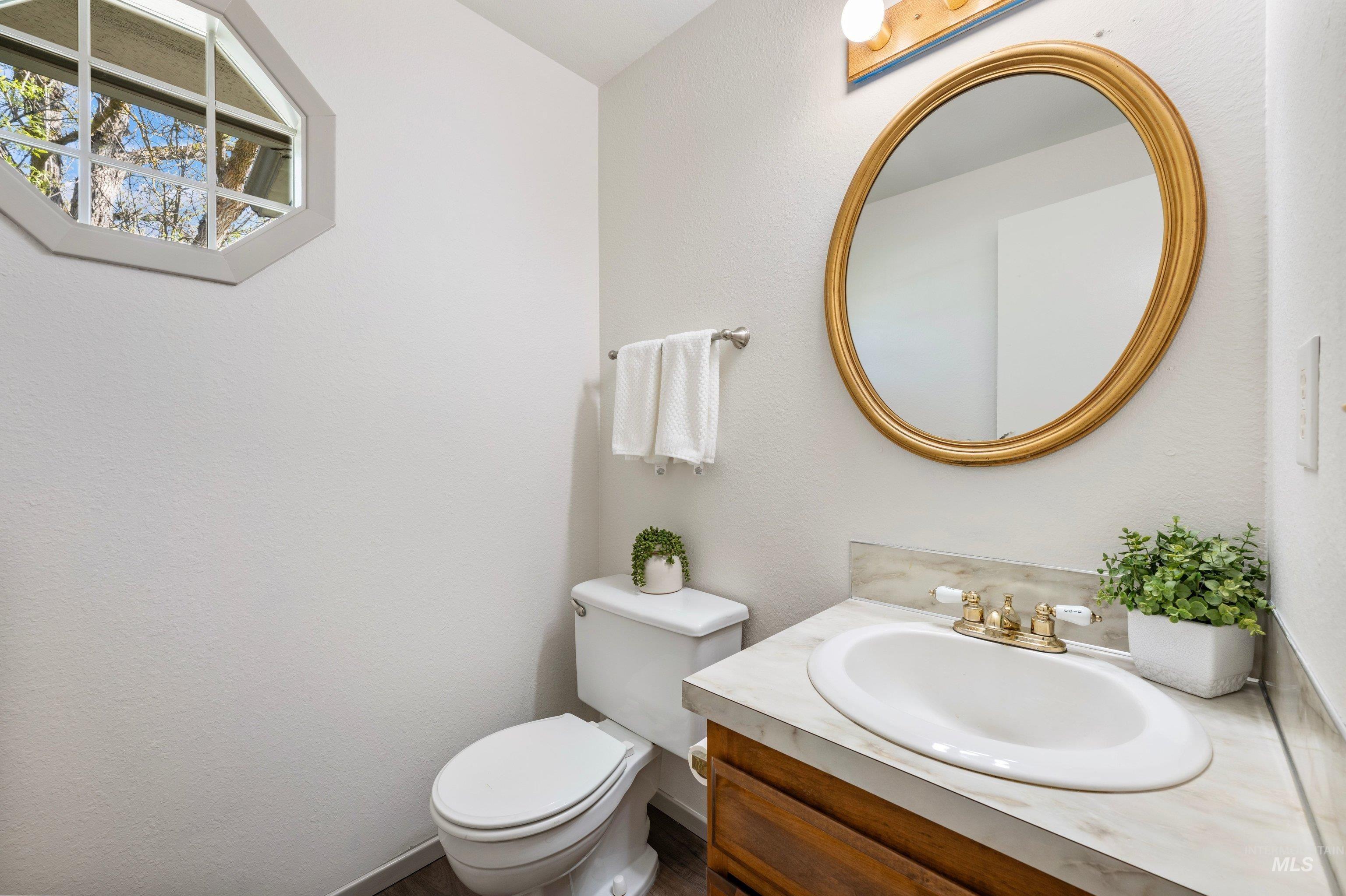 9066 W Brookview Ct, Boise, Idaho 83709, 4 Bedrooms, 3.5 Bathrooms, Residential For Sale, Price $619,900, 98982459