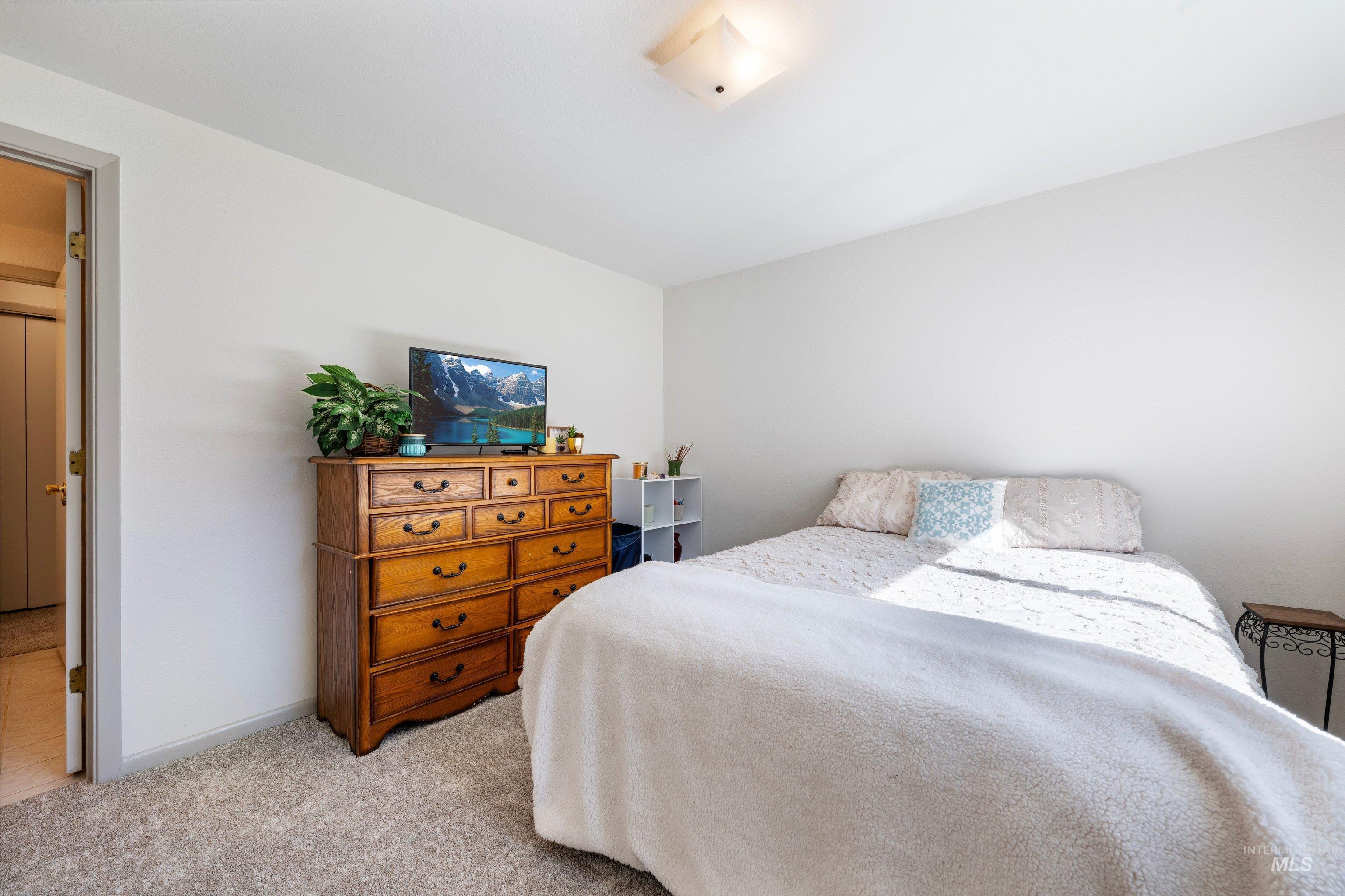 9066 W Brookview Ct, Boise, Idaho 83709, 4 Bedrooms, 3.5 Bathrooms, Residential For Sale, Price $619,900, 98982459