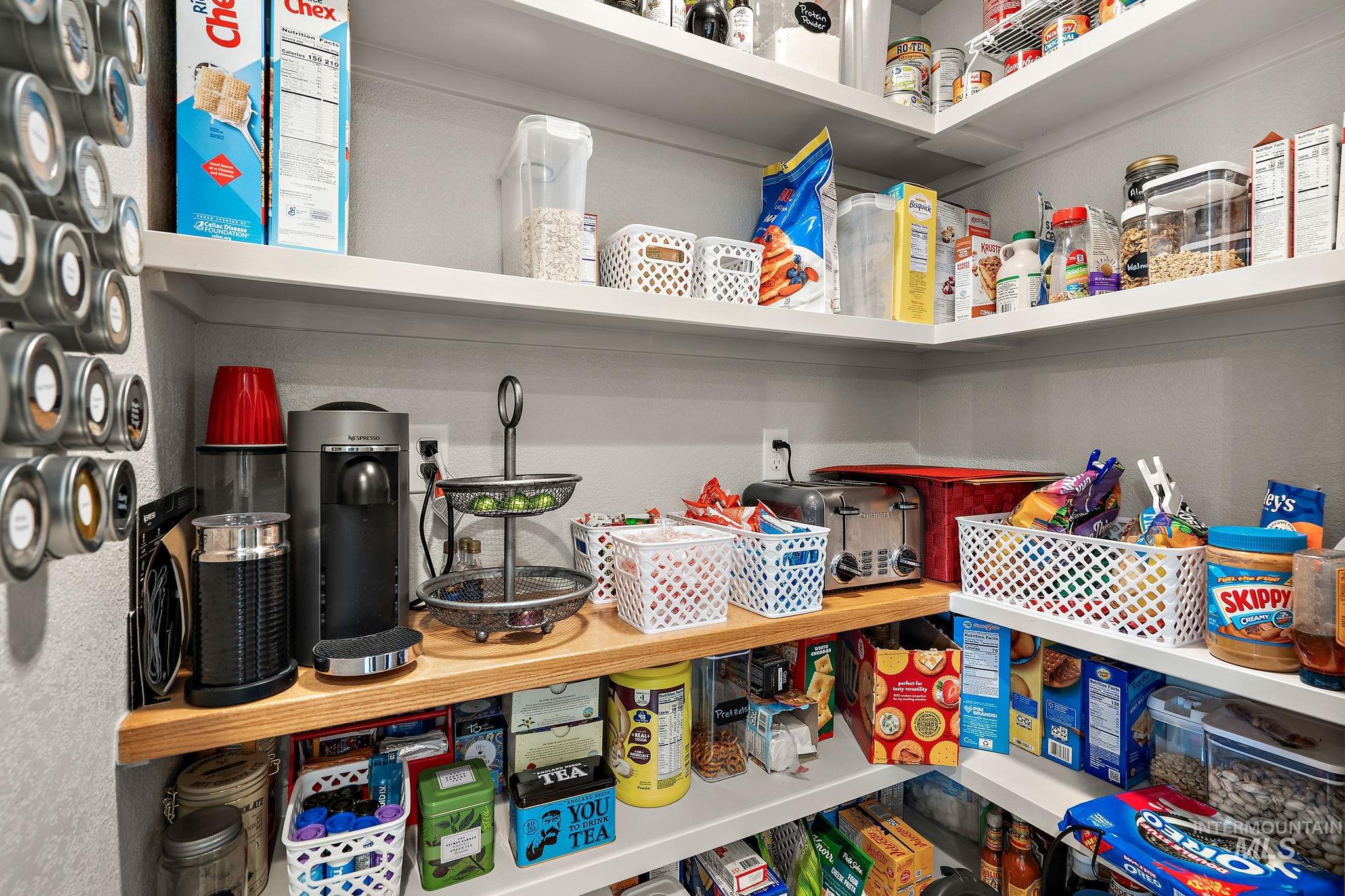 5363 N Hickory Run Ave., Boise, Idaho 83713-2498, 5 Bedrooms, 4 Bathrooms, Residential For Sale, Price $865,000,MLS 98982460