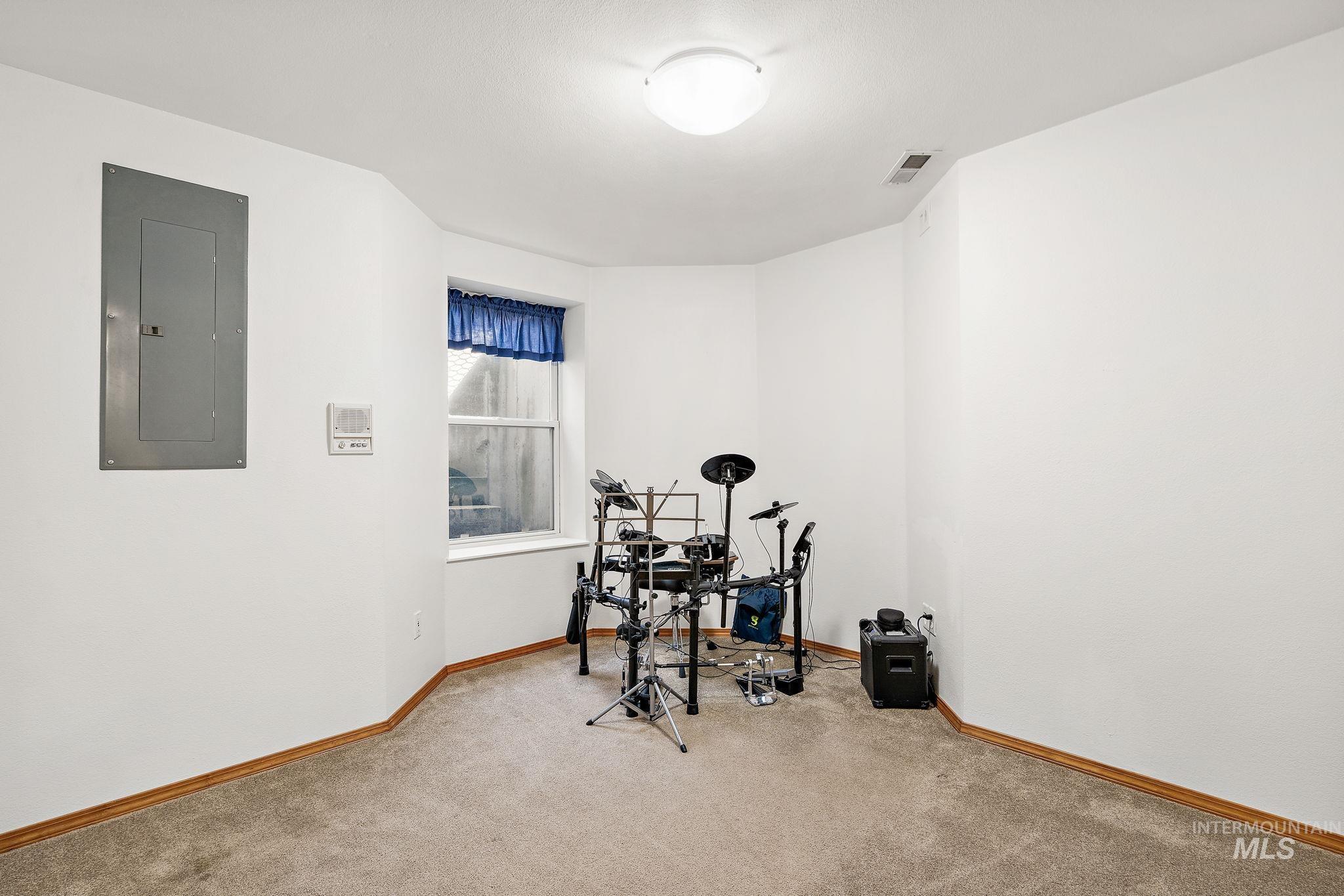 5363 N Hickory Run Ave., Boise, Idaho 83713-2498, 5 Bedrooms, 4 Bathrooms, Residential For Sale, Price $865,000,MLS 98982460