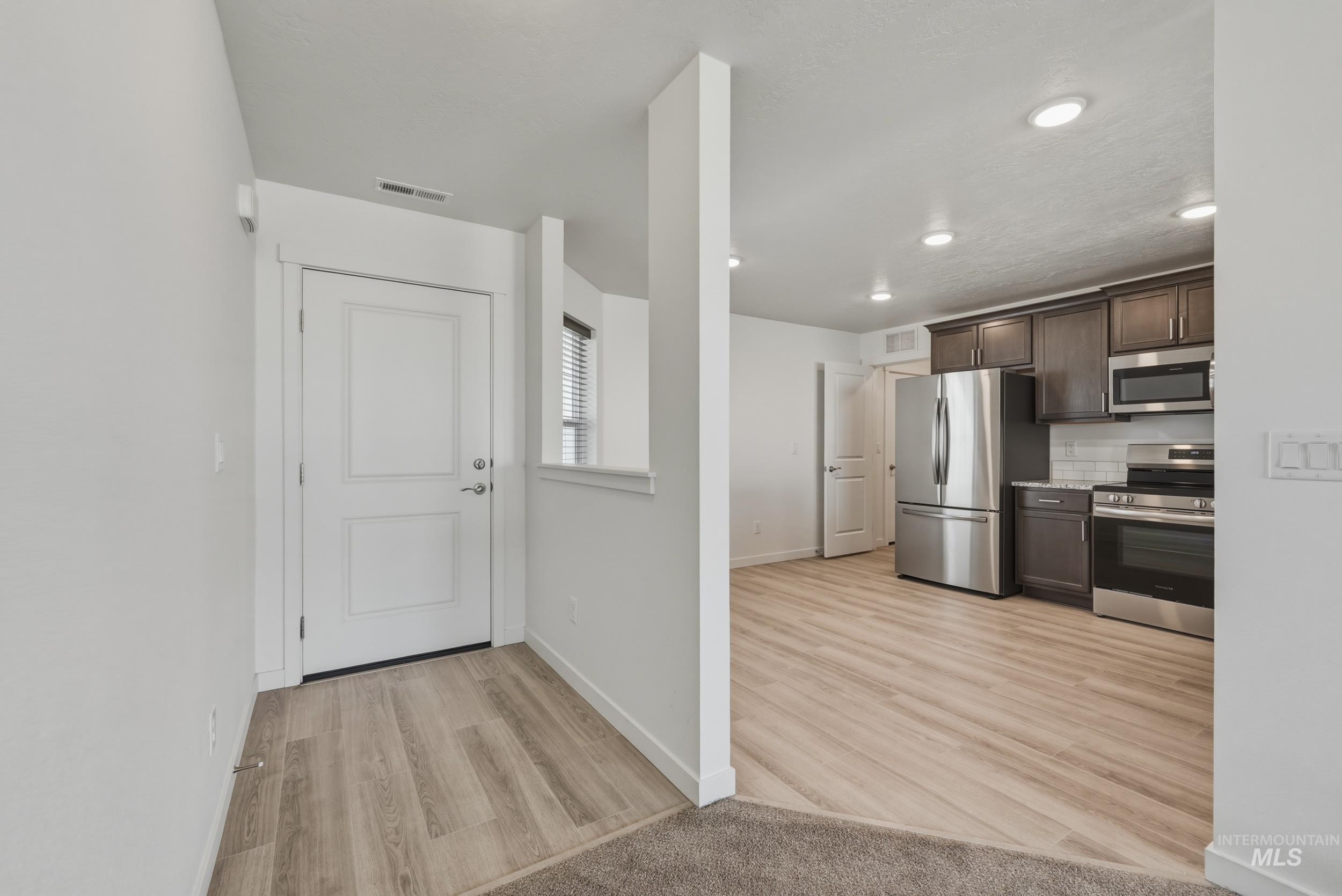 12320 Shadow River St, Caldwell, Idaho 83607, 3 Bedrooms, 2 Bathrooms, Residential For Sale, Price $363,000, 98982461