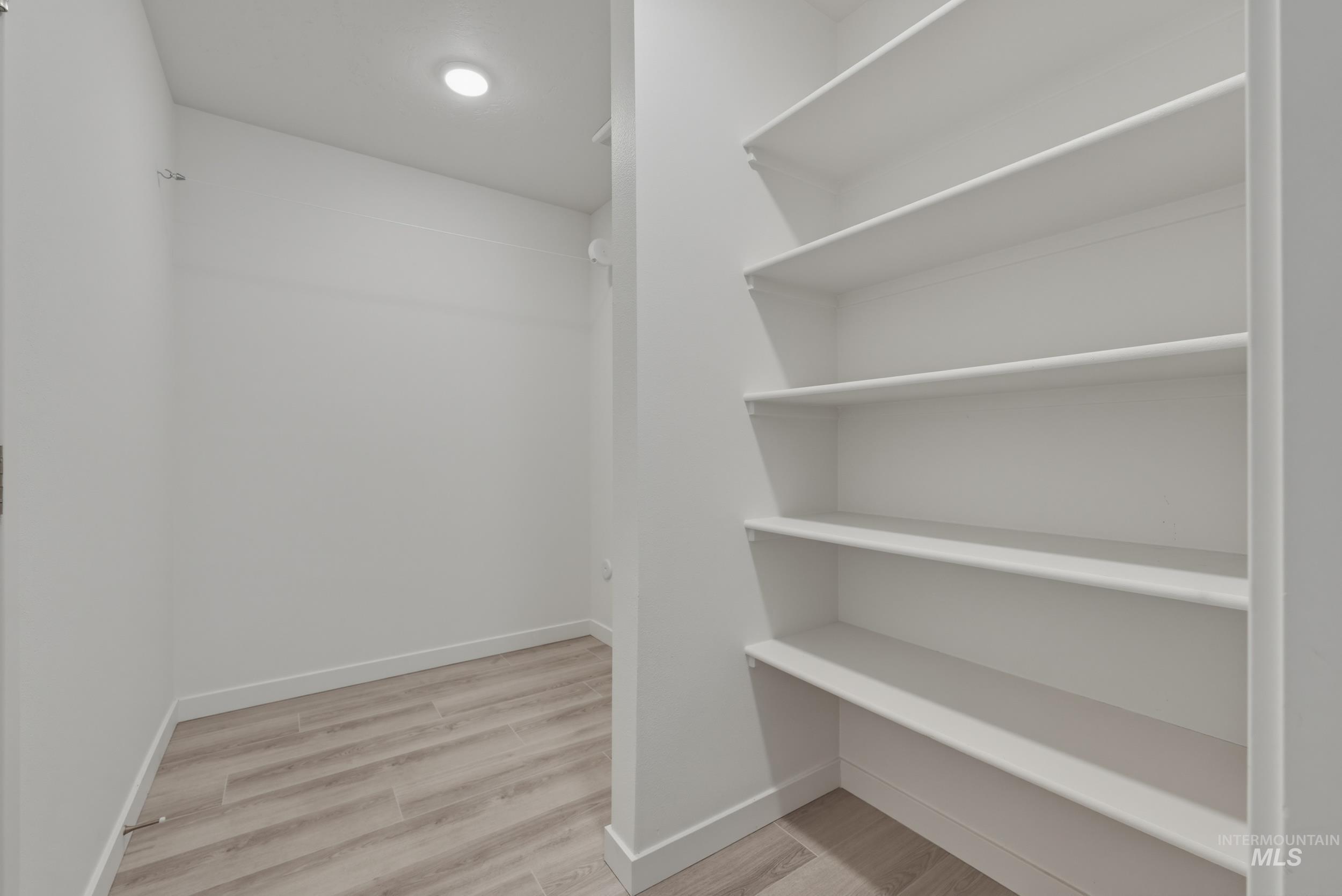 12320 Shadow River St, Caldwell, Idaho 83607, 3 Bedrooms, 2 Bathrooms, Residential For Sale, Price $363,000, 98982461