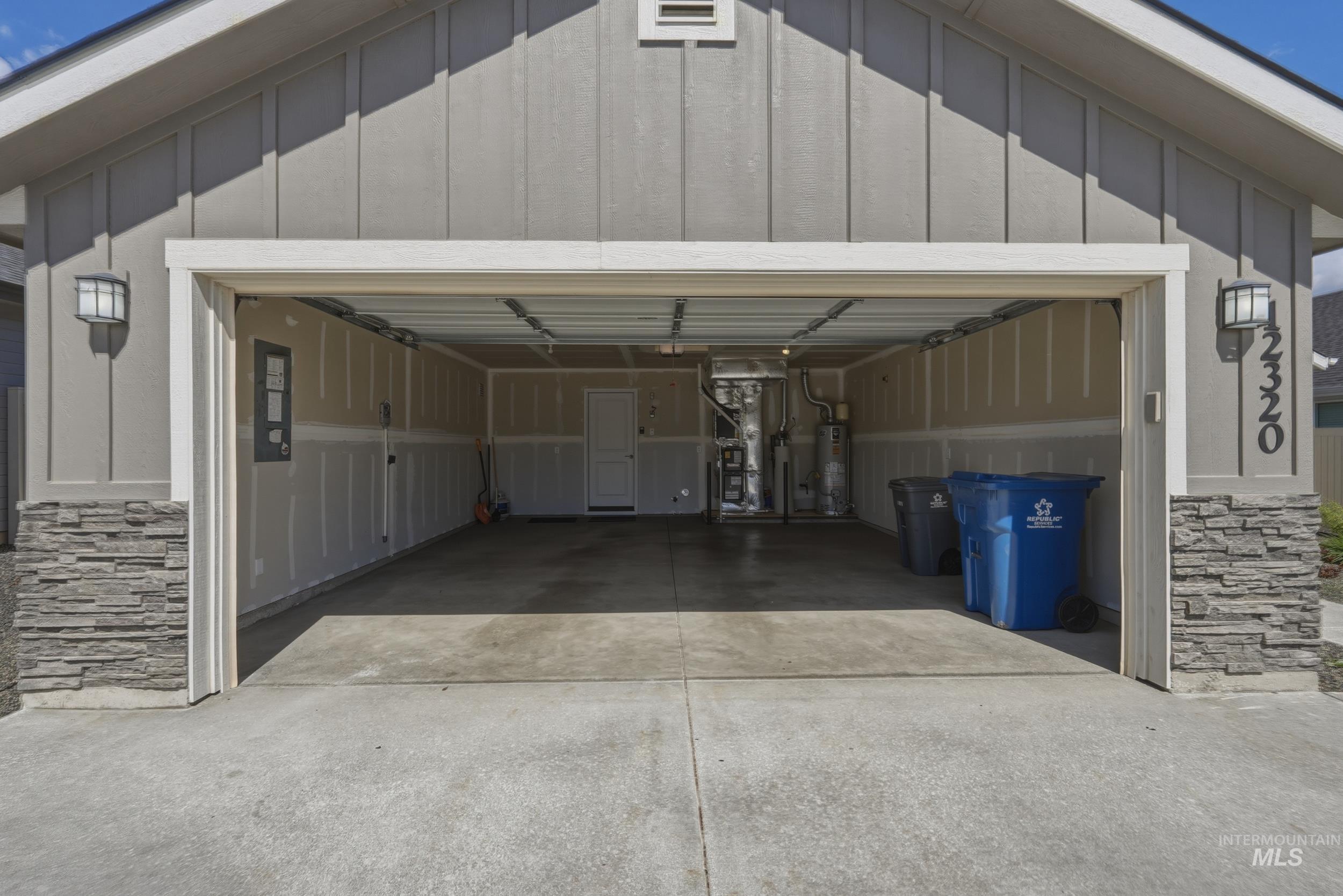 12320 Shadow River St, Caldwell, Idaho 83607, 3 Bedrooms, 2 Bathrooms, Residential For Sale, Price $363,000, 98982461