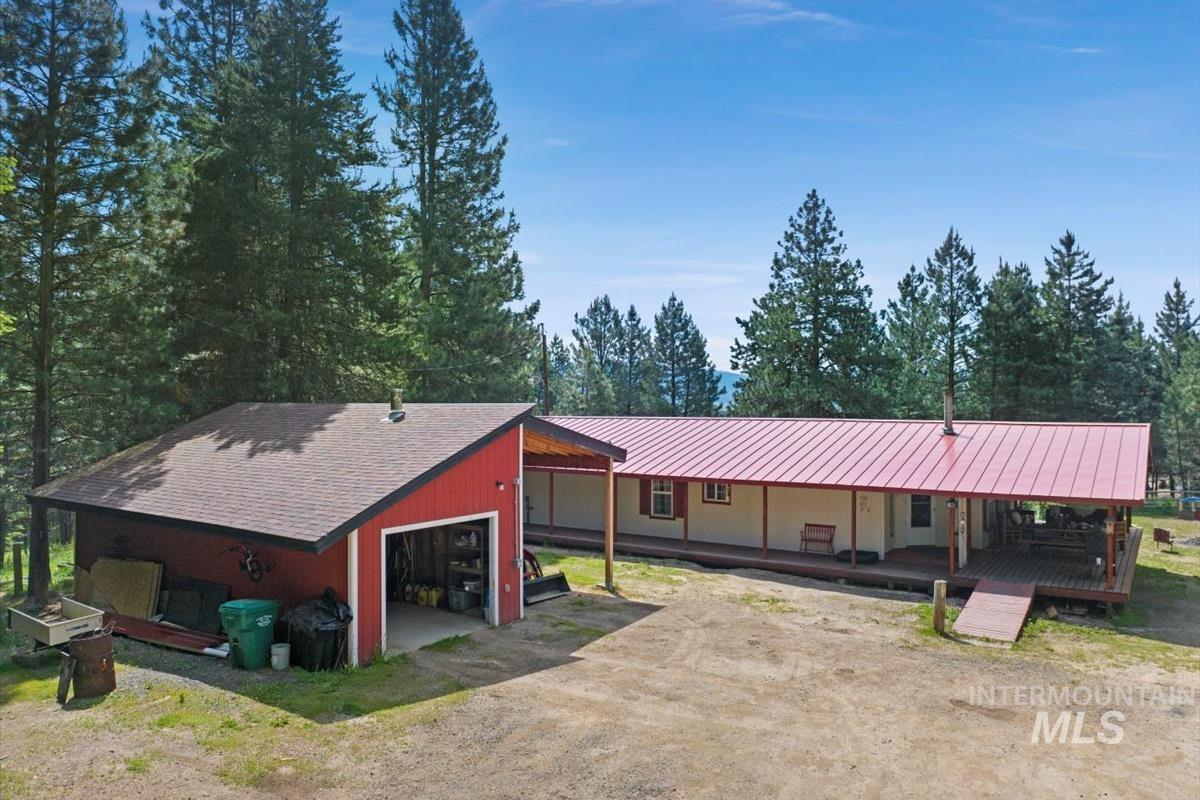 29 Rising Ln, Cascade, Idaho 83611, 3 Bedrooms, 2 Bathrooms, Residential For Sale, Price $525,000, 98982462