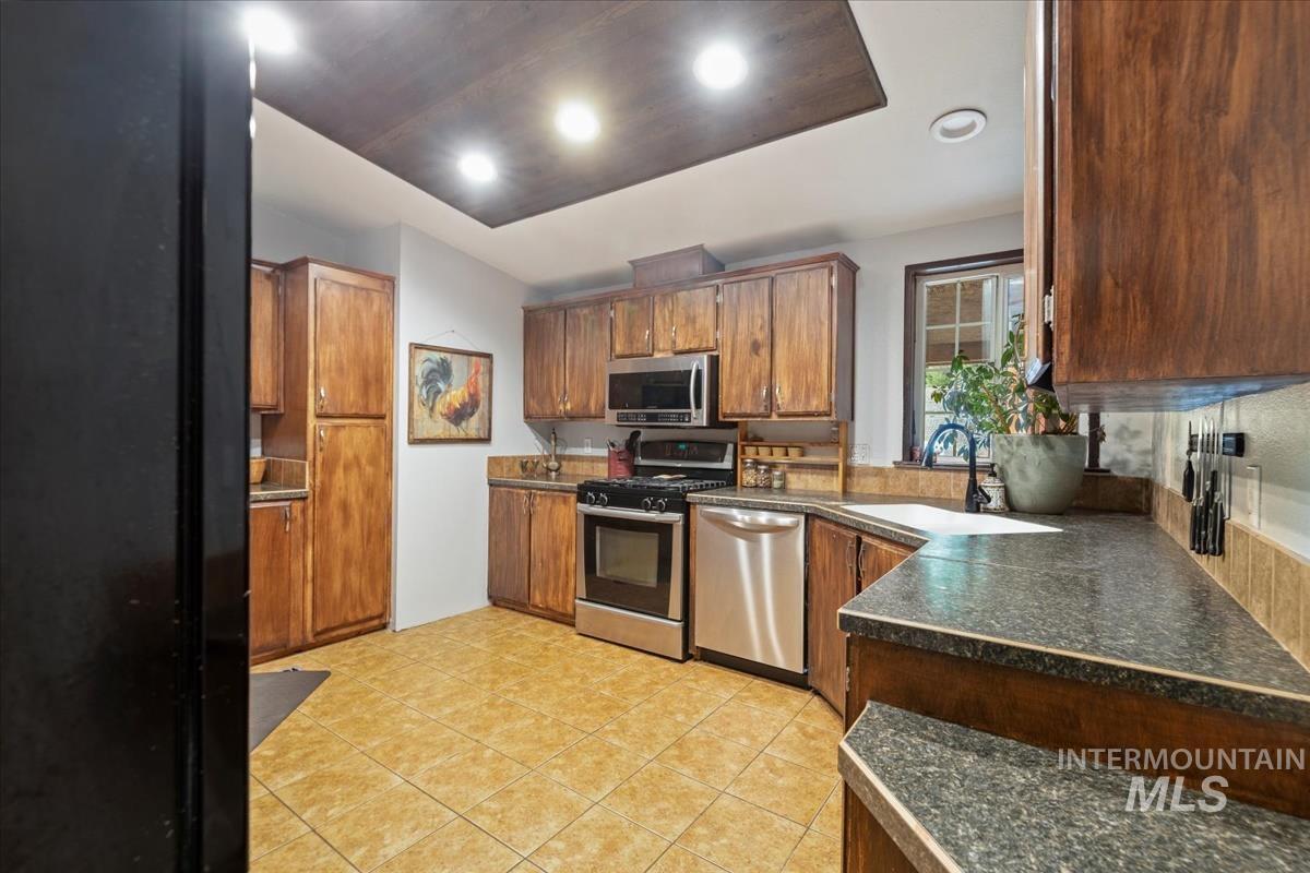 29 Rising Ln, Cascade, Idaho 83611, 3 Bedrooms, 2 Bathrooms, Residential For Sale, Price $525,000, 98982462