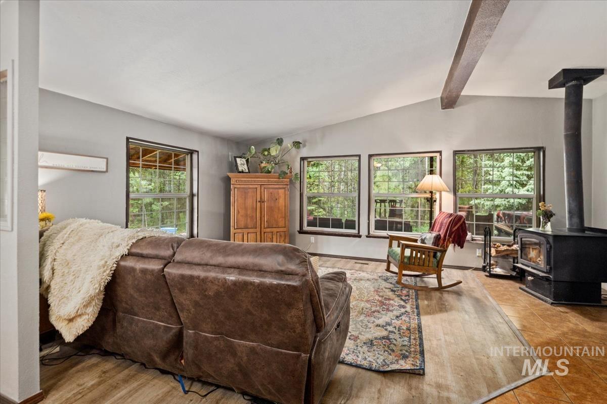 29 Rising Ln, Cascade, Idaho 83611, 3 Bedrooms, 2 Bathrooms, Residential For Sale, Price $525,000, 98982462