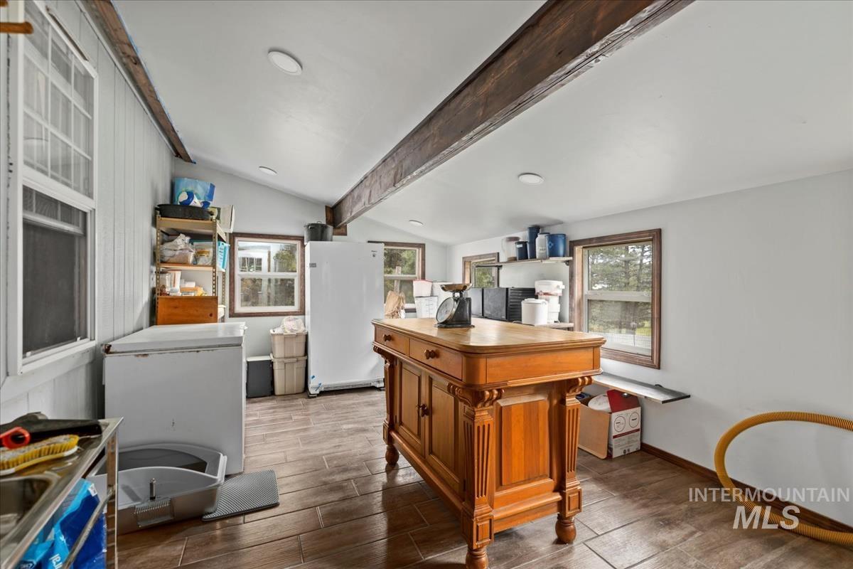 29 Rising Ln, Cascade, Idaho 83611, 3 Bedrooms, 2 Bathrooms, Residential For Sale, Price $499,900,MLS 98982462