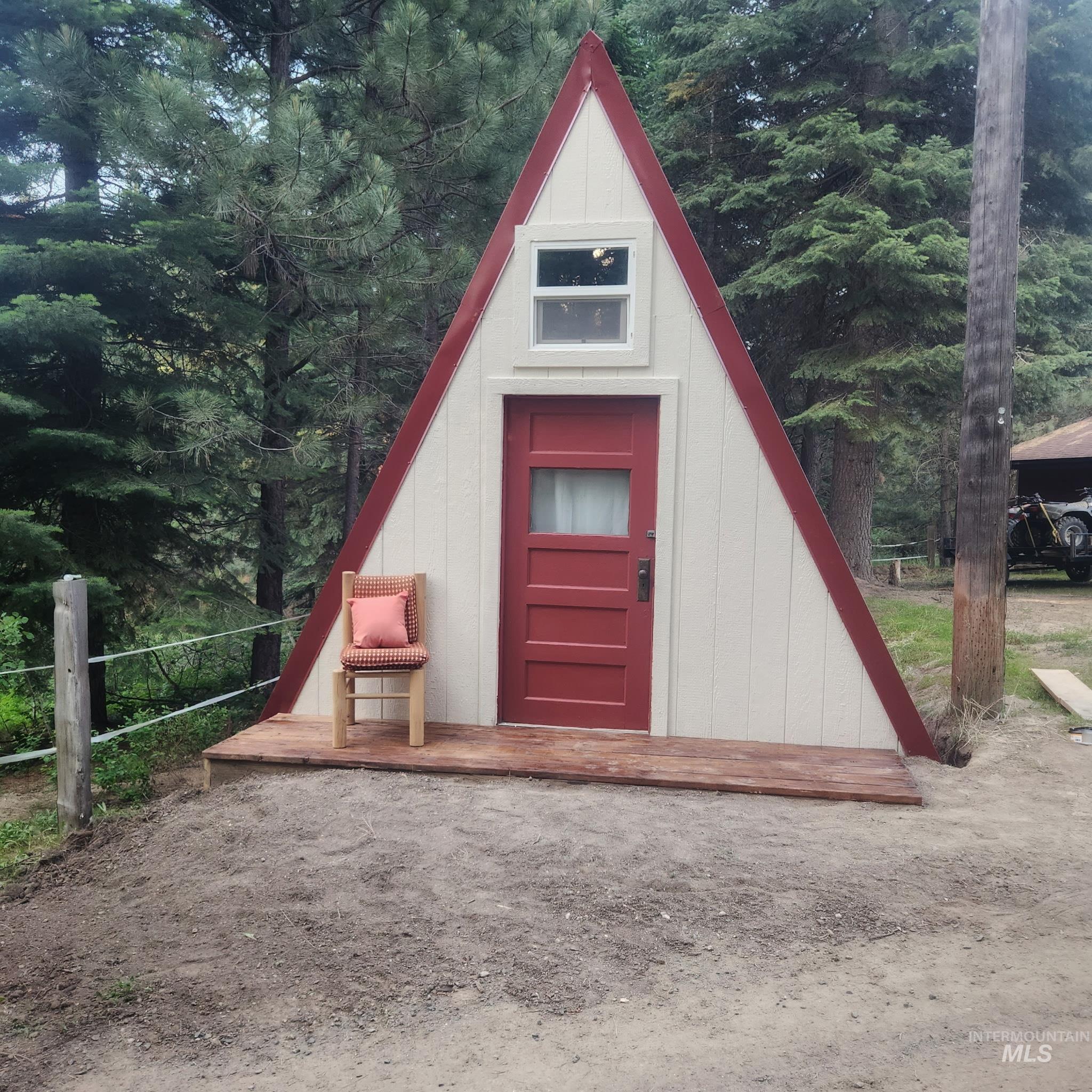 29 Rising Ln, Cascade, Idaho 83611, 3 Bedrooms, 2 Bathrooms, Residential For Sale, Price $499,900,MLS 98982462