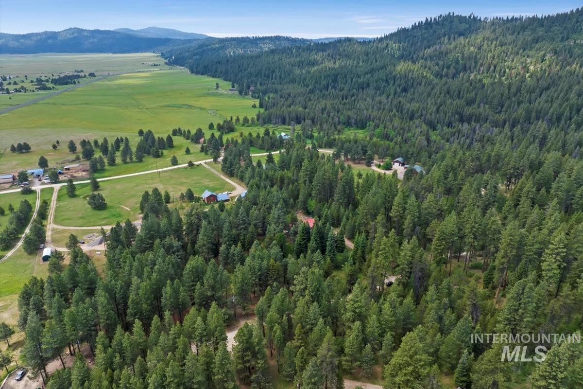 29 Rising Ln, Cascade, Idaho 83611, 3 Bedrooms, 2 Bathrooms, Residential For Sale, Price $525,000, 98982462