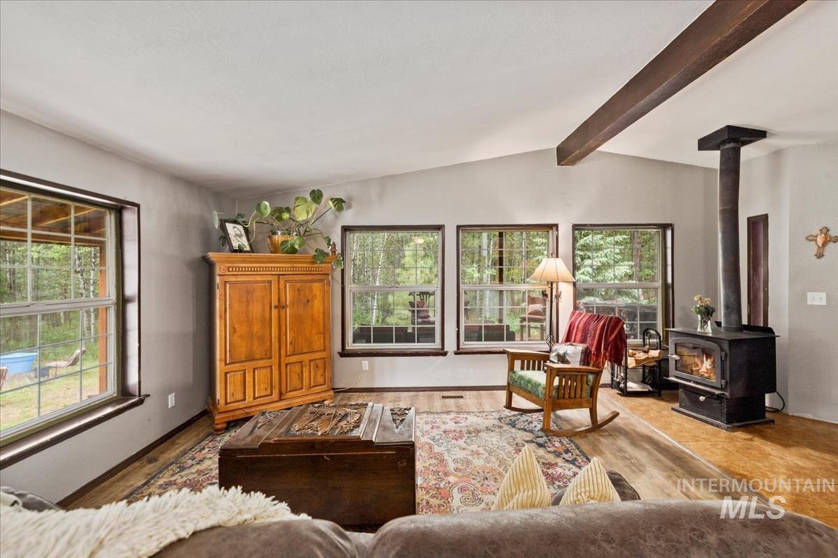 29 Rising Ln, Cascade, Idaho 83611, 3 Bedrooms, 2 Bathrooms, Residential For Sale, Price $499,900,MLS 98982462