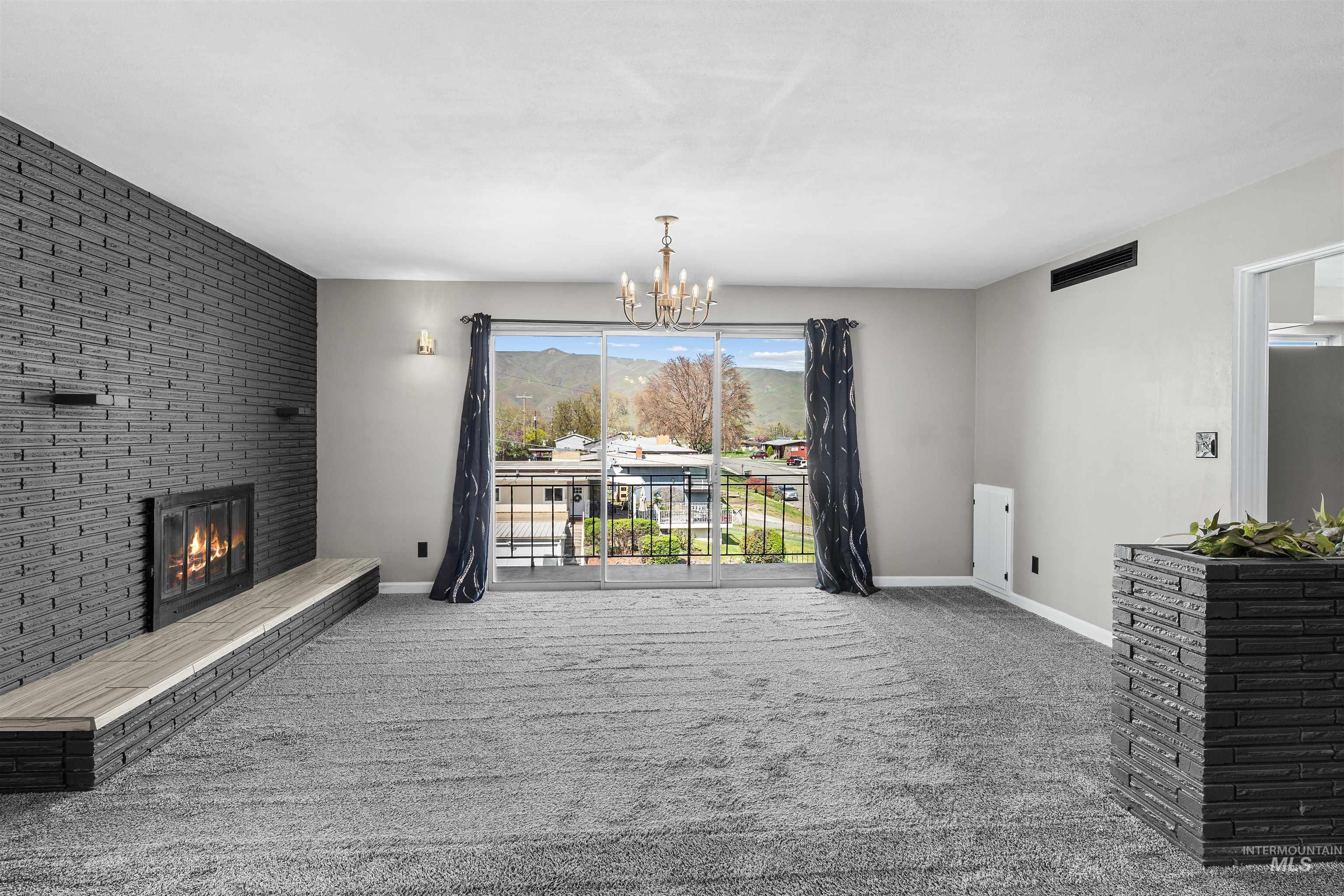 303 Highland Ave, Clarkston, Washington 99403, 4 Bedrooms, 2.5 Bathrooms, Residential For Sale, Price $450,000, 98982466