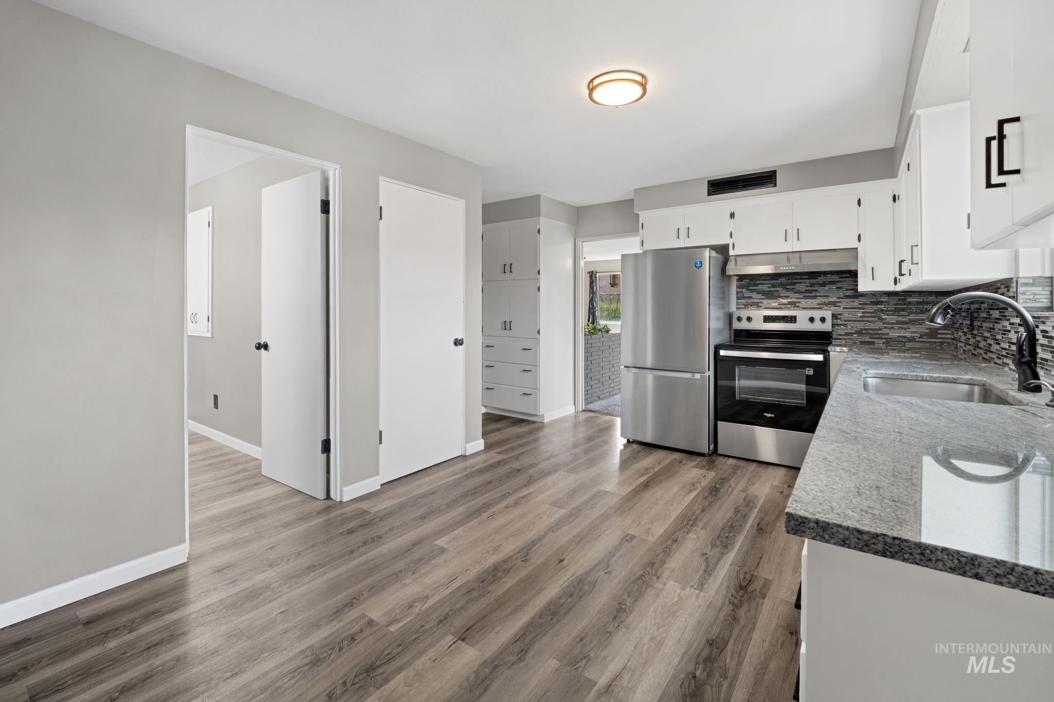 303 Highland Ave, Clarkston, Washington 99403, 4 Bedrooms, 2.5 Bathrooms, Residential For Sale, Price $450,000, 98982466