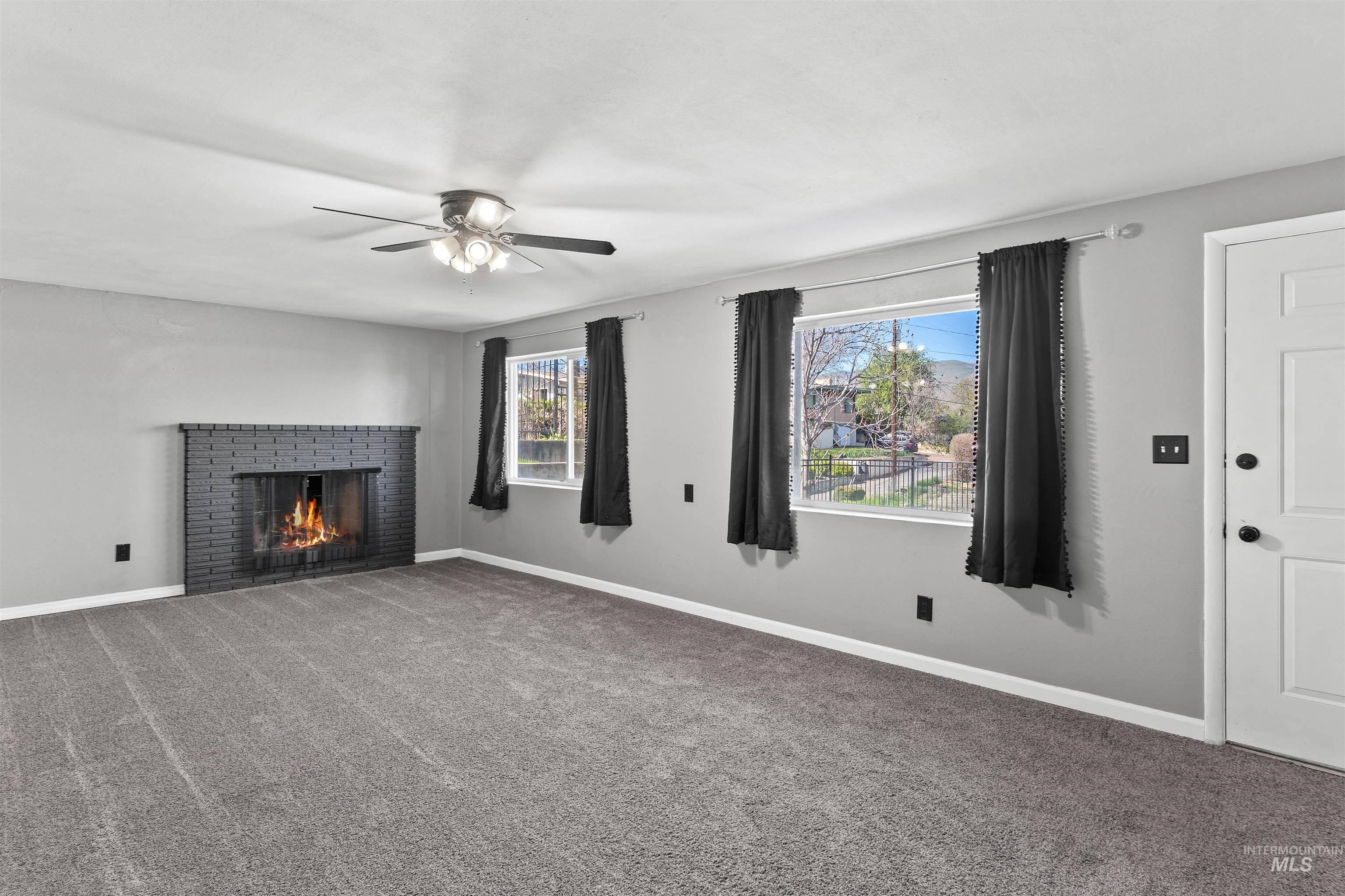 303 Highland Ave, Clarkston, Washington 99403, 4 Bedrooms, 2.5 Bathrooms, Residential For Sale, Price $450,000, 98982466