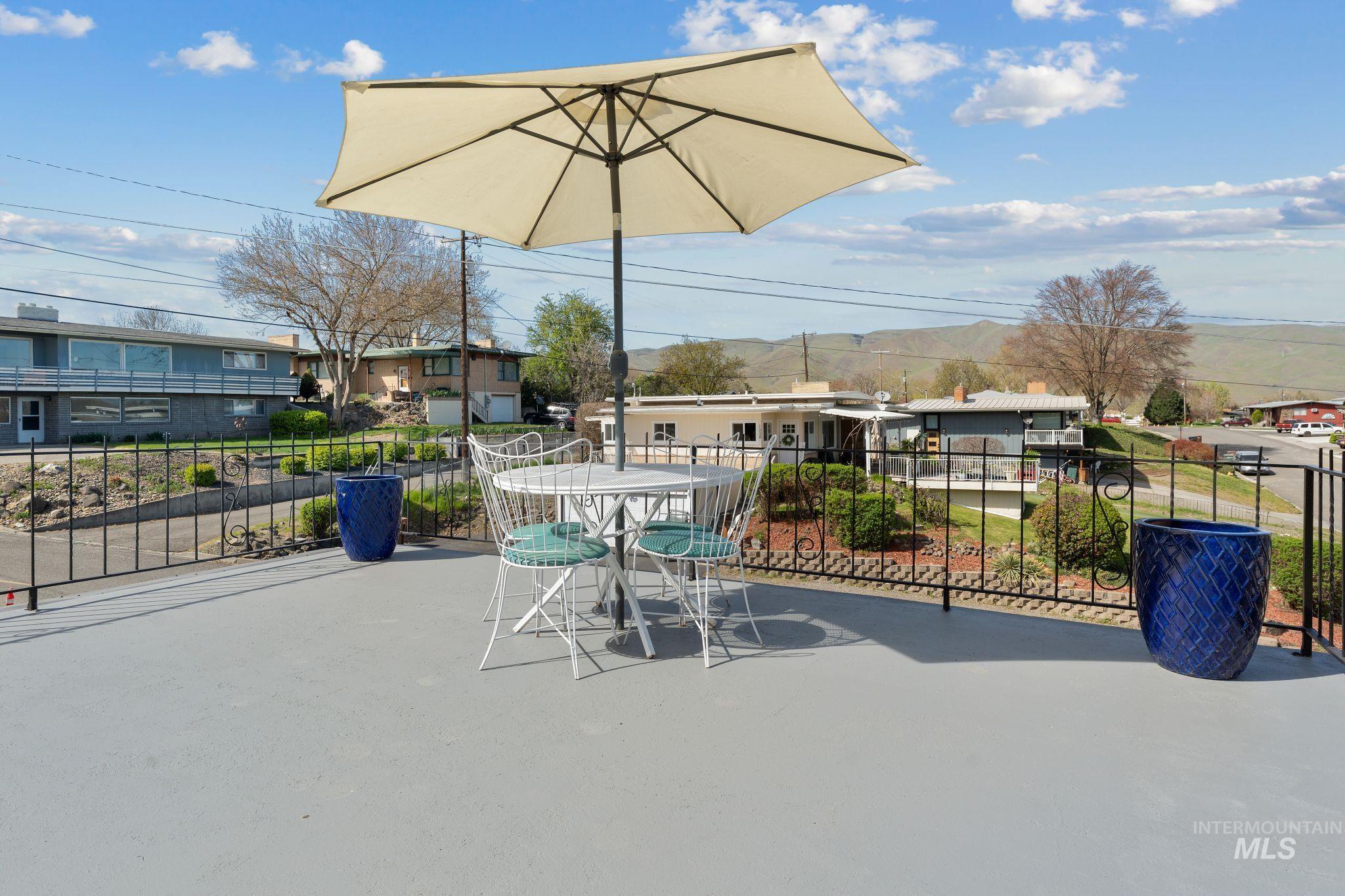 303 Highland Ave, Clarkston, Washington 99403, 4 Bedrooms, 2.5 Bathrooms, Residential For Sale, Price $450,000, 98982466