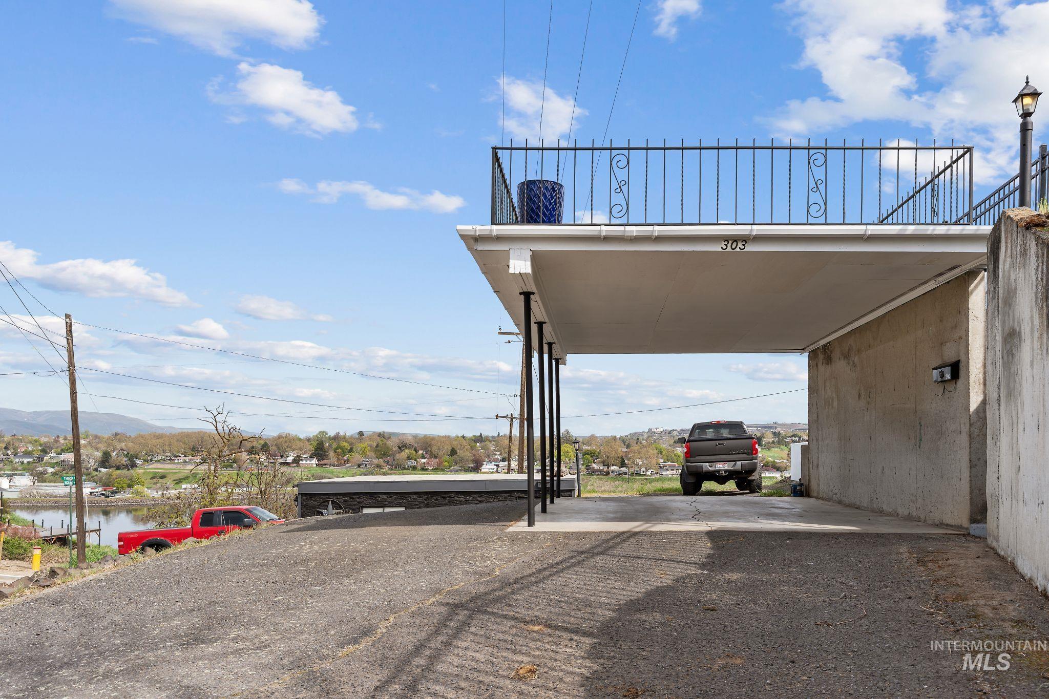 303 Highland Ave, Clarkston, Washington 99403, 4 Bedrooms, 2.5 Bathrooms, Residential For Sale, Price $450,000, 98982466