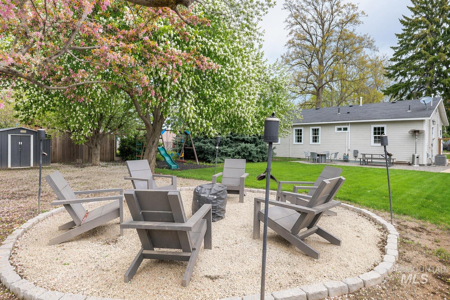 1414 Savannah St., Caldwell, Idaho 83605, 3 Bedrooms, 1 Bathroom, Residential For Sale, Price $305,000, 98982467