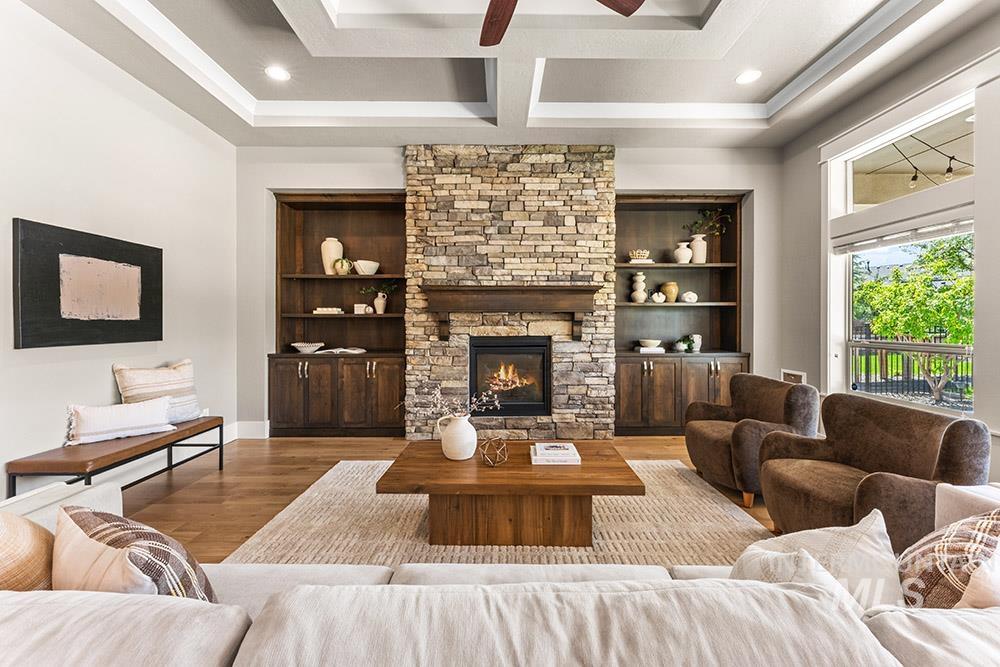 2871 S Fox Run Avenue, Eagle, Idaho 83616, 3 Bedrooms, 2.5 Bathrooms, Residential For Sale, Price $925,000, 98982468